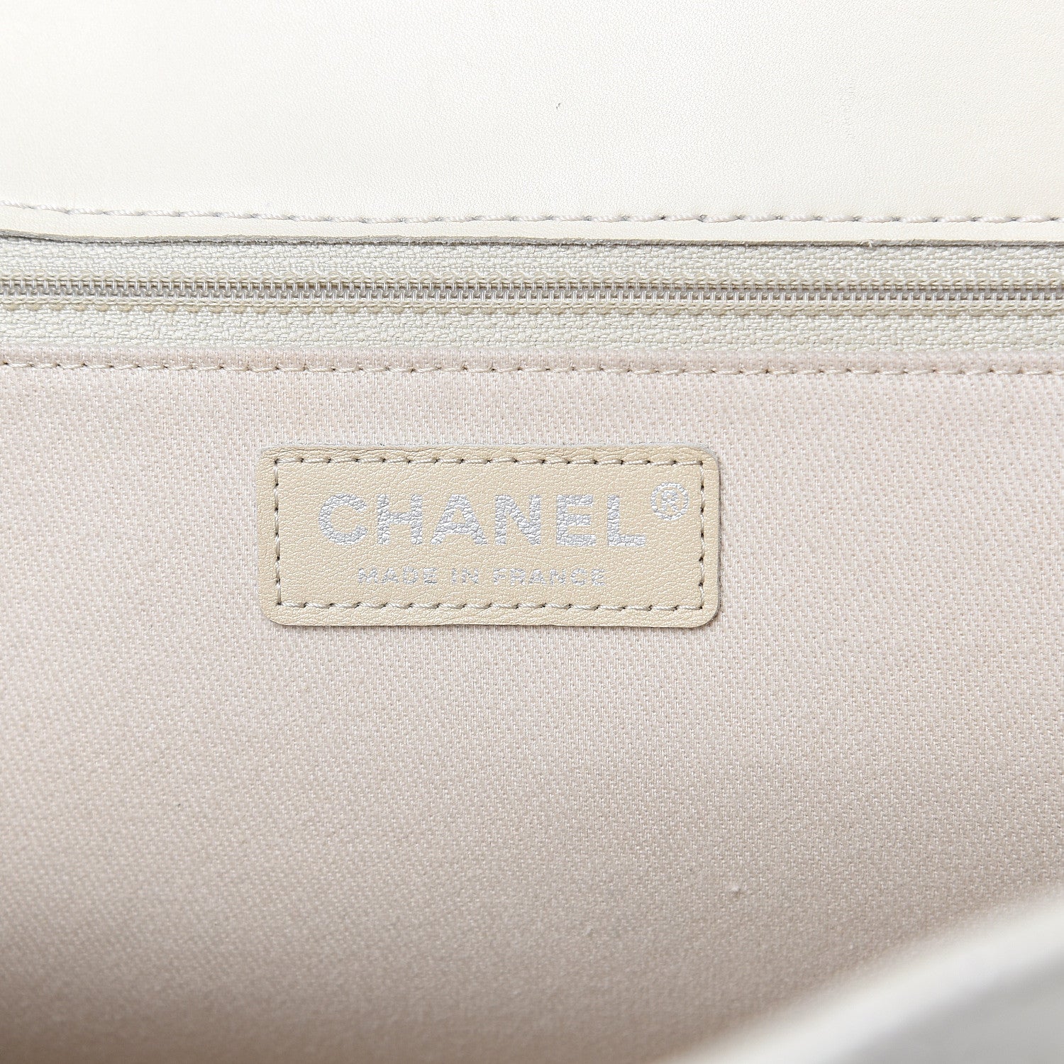 Chanel Calfskin Double Stitch Large Hamptons Flap Bag White 6 of 20