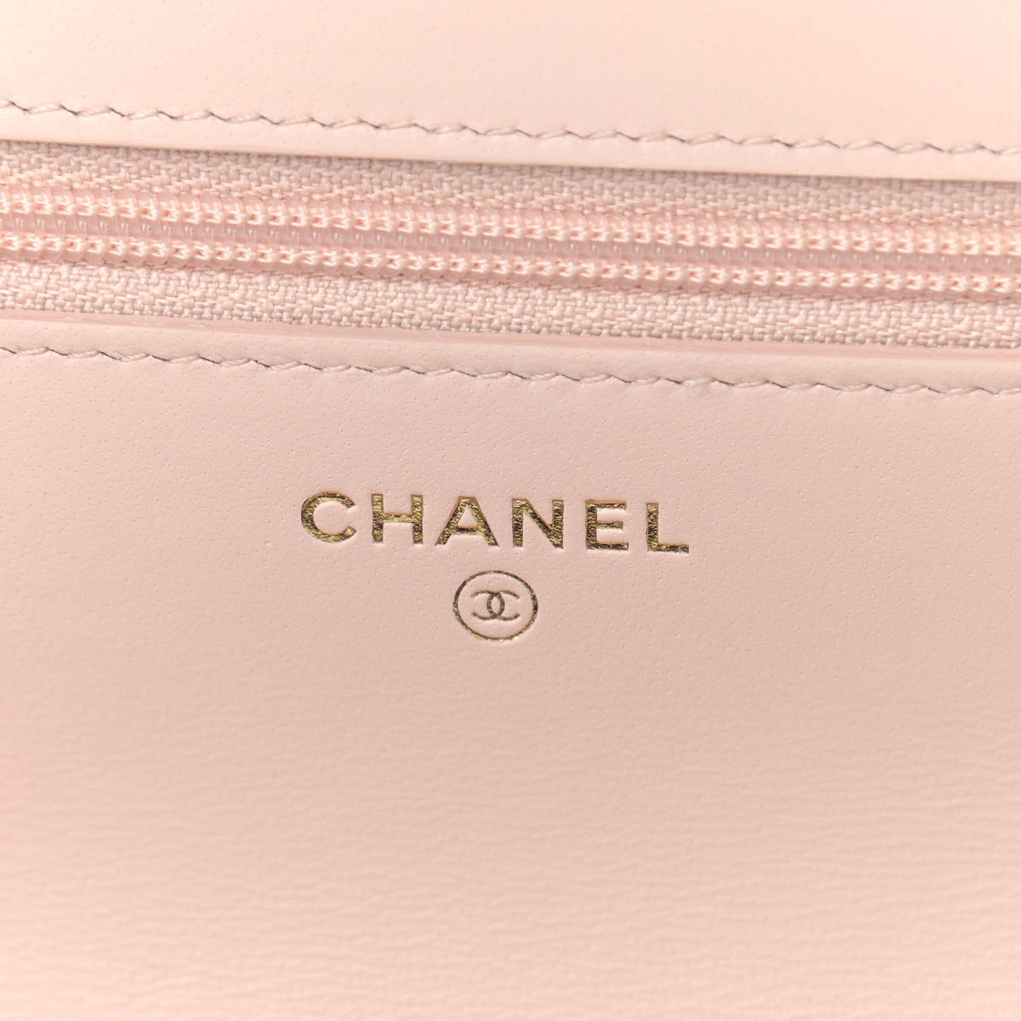 Lambskin Plexi Quilted Wallet On Chain WOC Light Beige
