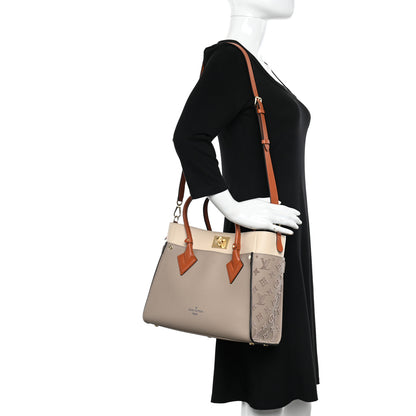 Louis Vuitton Calfskin Monogram Tufting On My Side Galet 2 of 10
