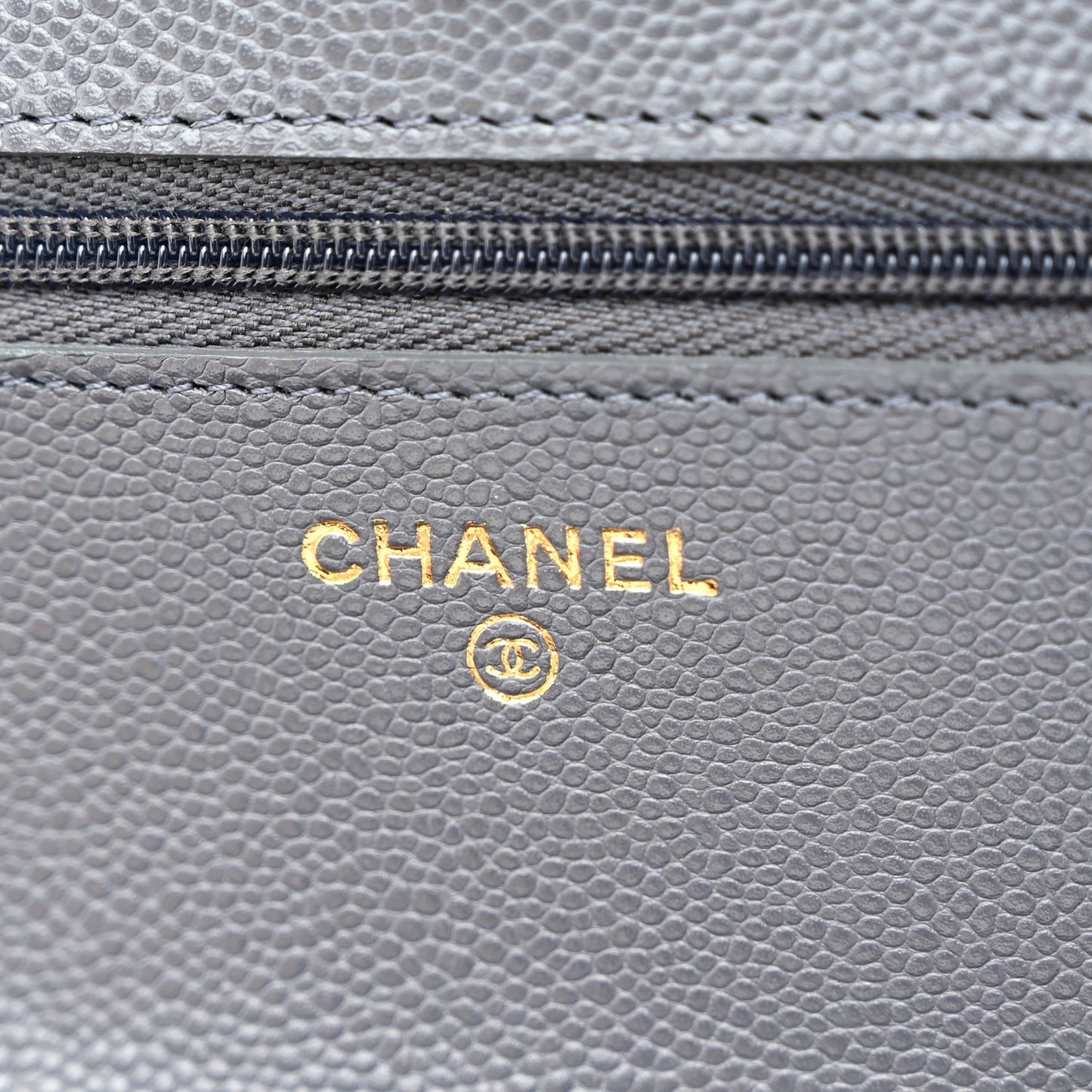 Caviar Quilted Wallet on Chain WOC Grey