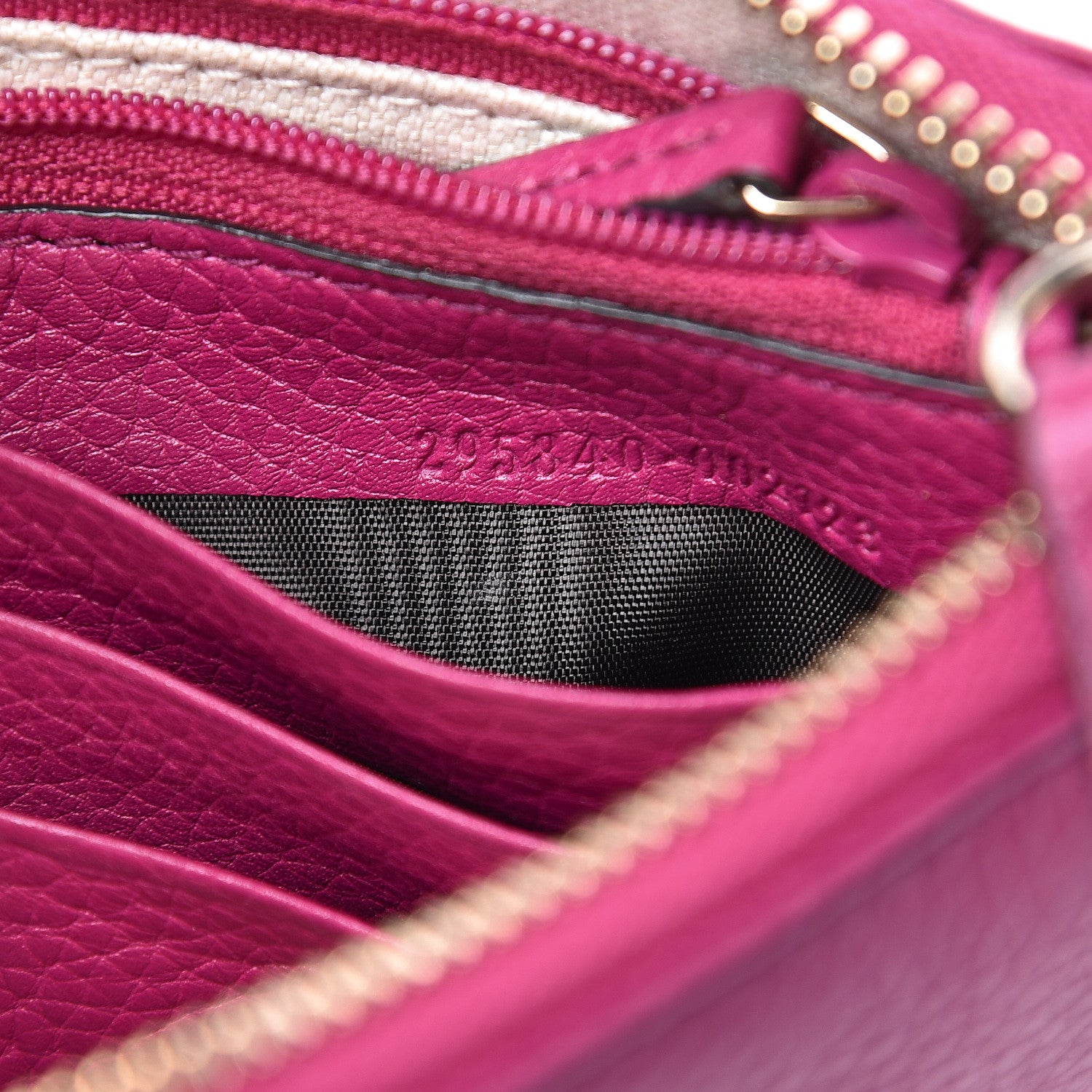 Gucci Pebbled Calfskin Soho Wristlet Bright Bougainvillea 7 of 8