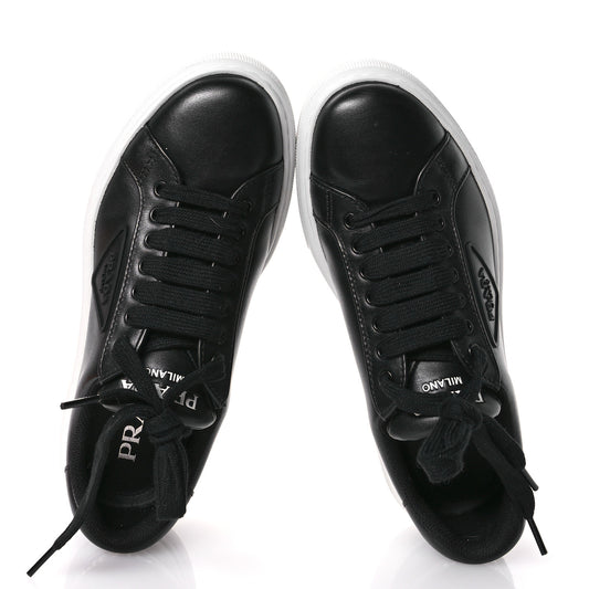 Vitello Soft Logo Mens Low Top Sneakers 6.5 Black White