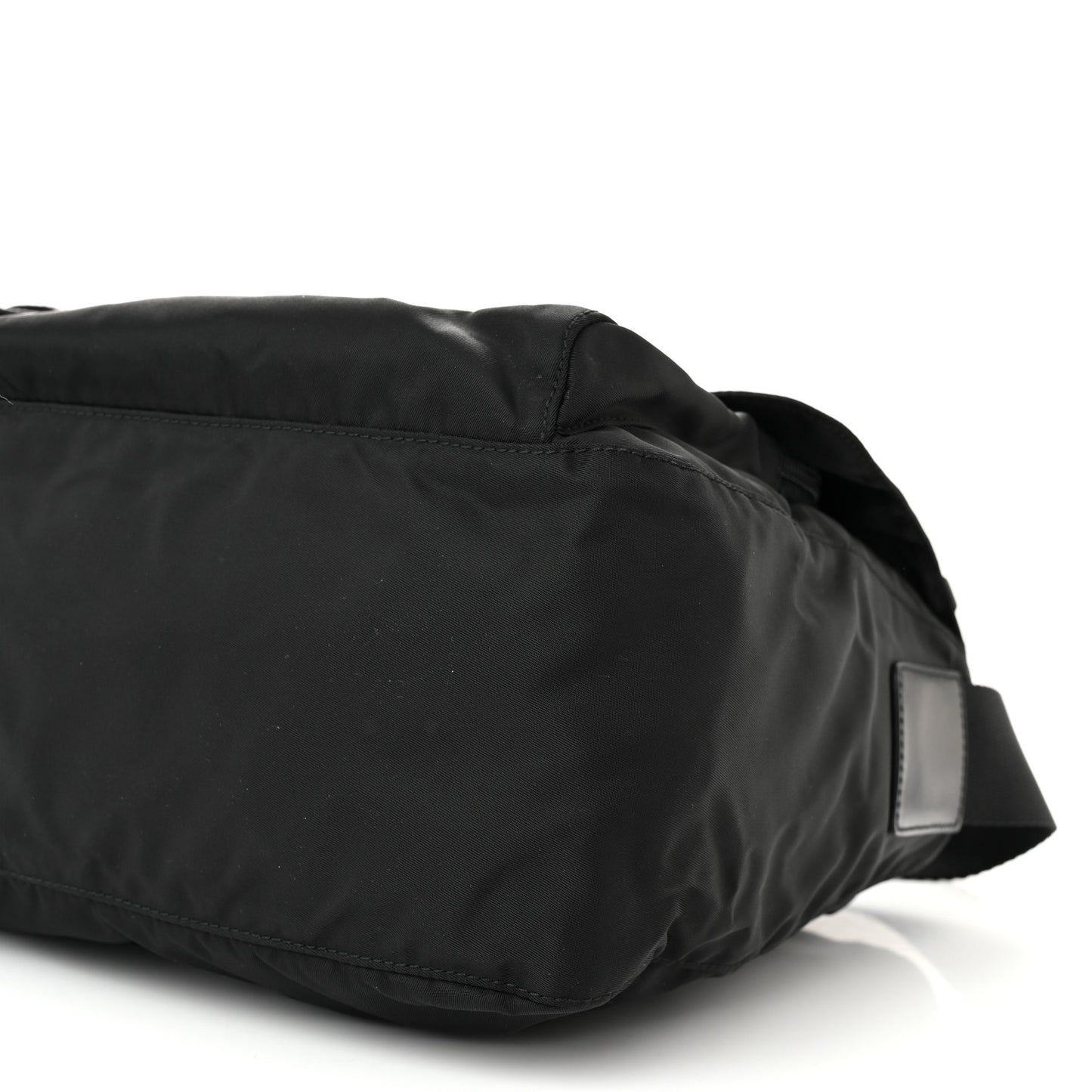 Tessuto Nylon Saffiano Vela Messenger Bag Black