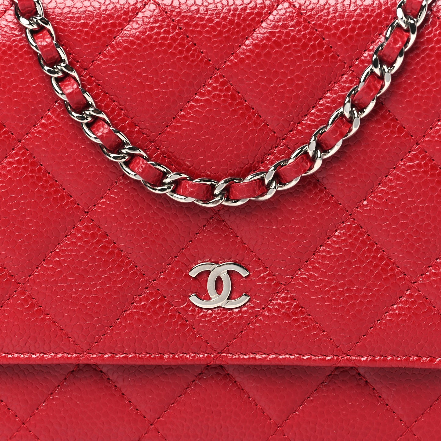 Caviar Quilted Wallet on Chain WOC Red