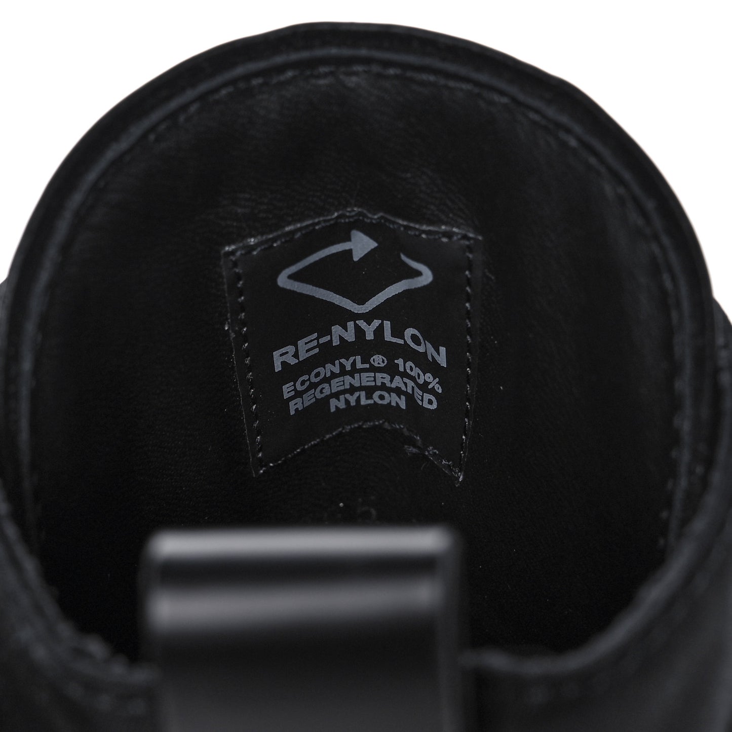 Spazzolato Rois Re-Nylon Metal Triangle Logo Monolith Pouch Pocket 55mm Boots 38 Black