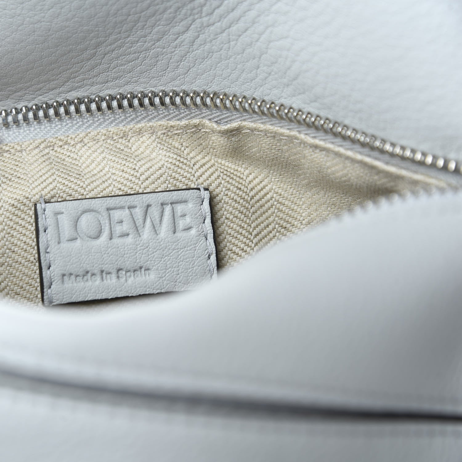 Loewe Calfskin Small Puzzle Bag Kaolin 8 of 8