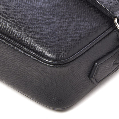 Louis Vuitton Taiga Pochette Kasai Black 5 of 7