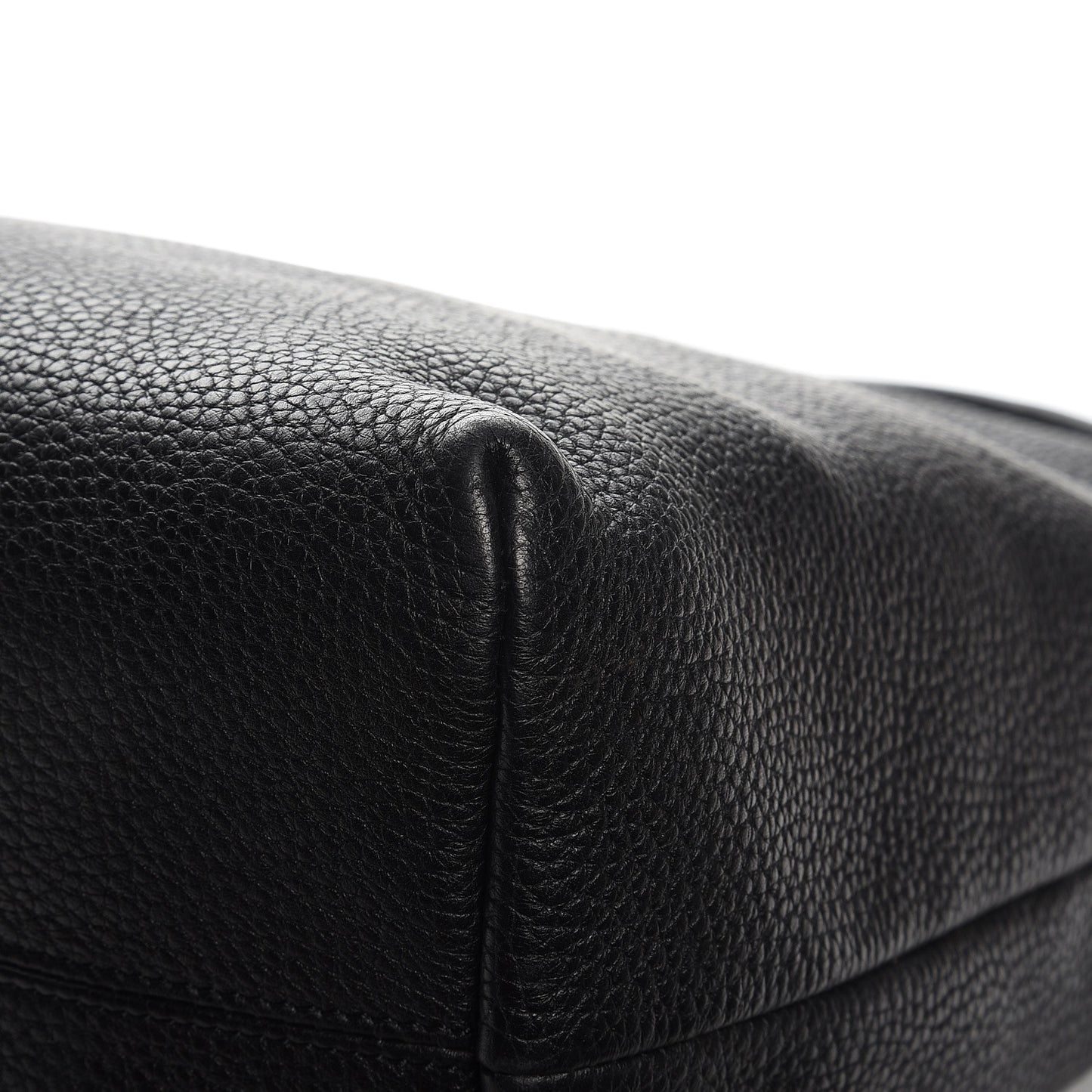Grainy Calfskin Medium Cale Hobo Black