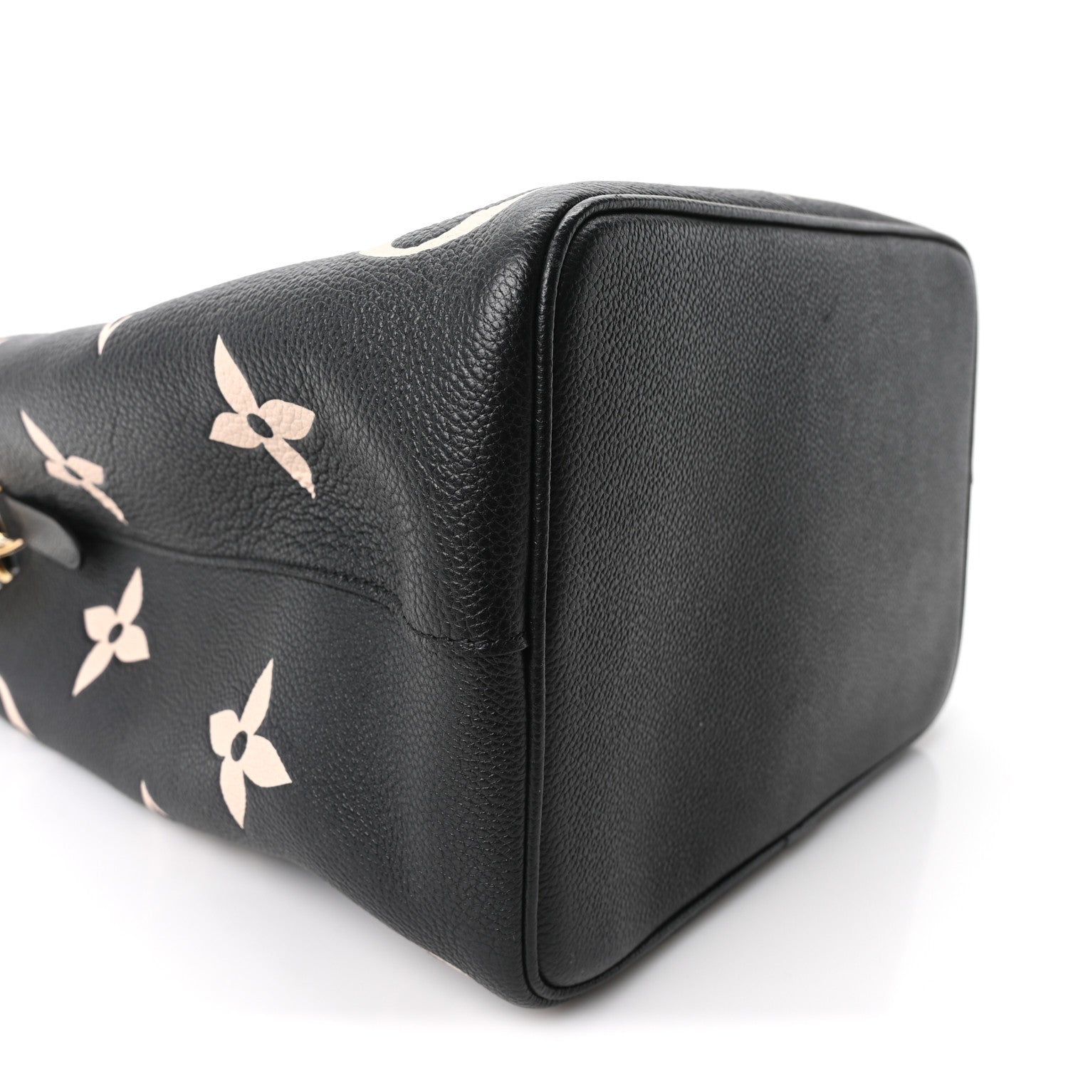 Louis Vuitton Empreinte Monogram Giant Neonoe MM Black Beige 7 of 8