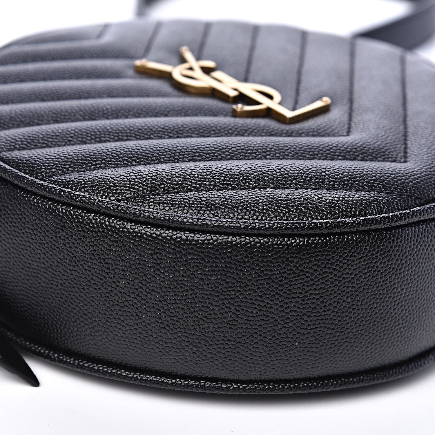 Saint Laurent Grain De Poudre Matelasse Chevron Quilted Round Vinyle Camera Bag Black 6 of 7