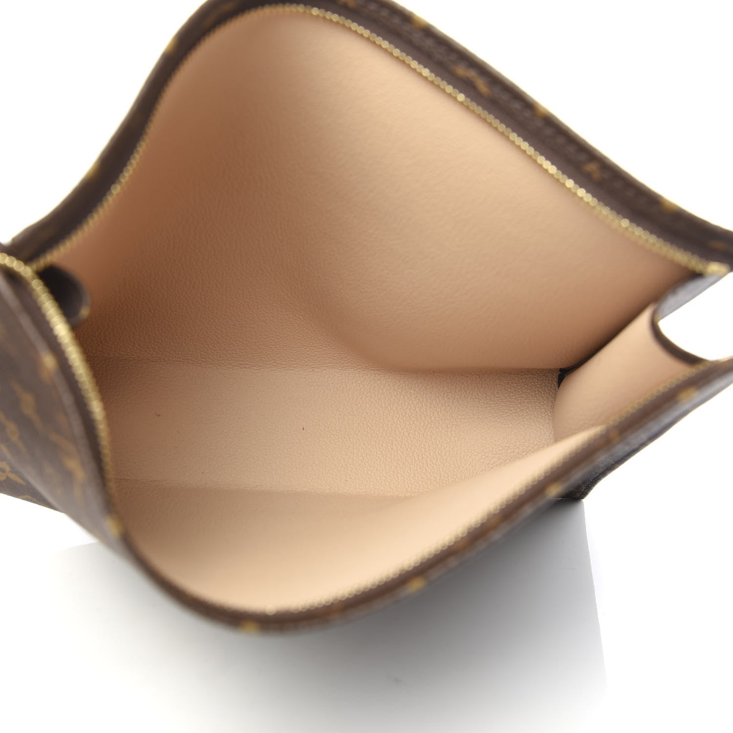Louis Vuitton Monogram Toiletry Pouch 26 5 of 10