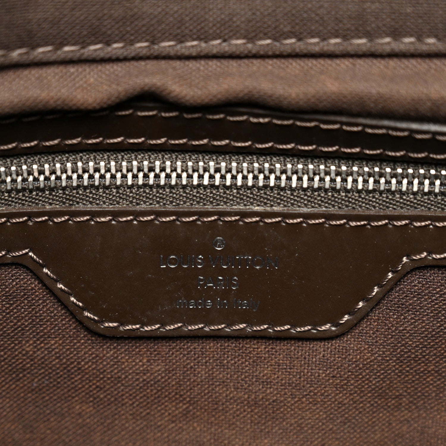 Louis Vuitton Taiga Andrei Messenger Bag Grizzli 1873075