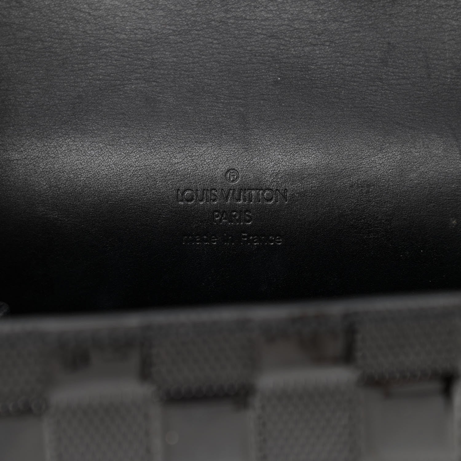 Louis Vuitton Damier Vernis Club Bag Black 7 of 13