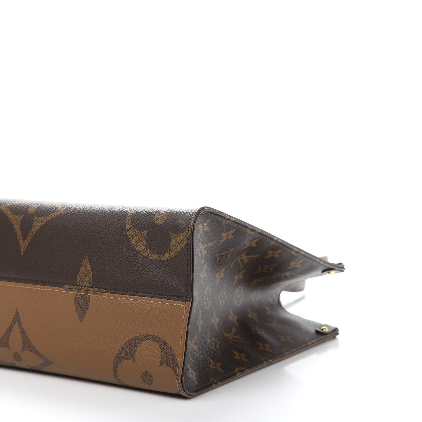 Reverse Monogram Giant Onthego MM