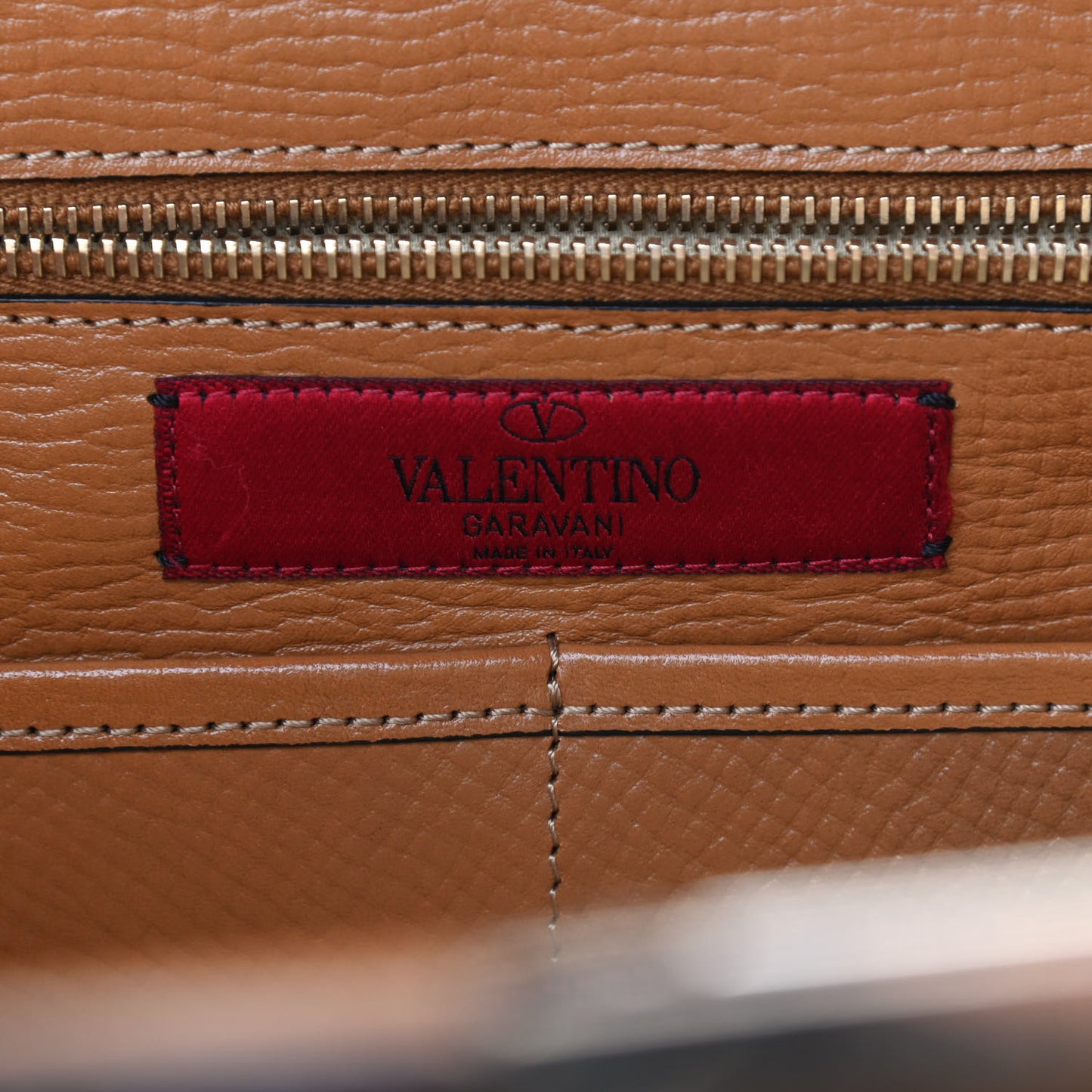 Textured Calfskin Medium Rockstud Tote Camel