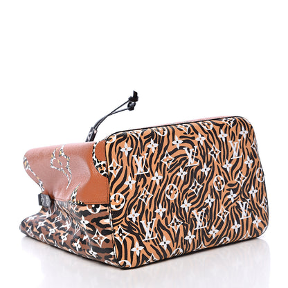 Louis Vuitton Monogram Giant Jungle NéoNoé Caramel 3 of 9