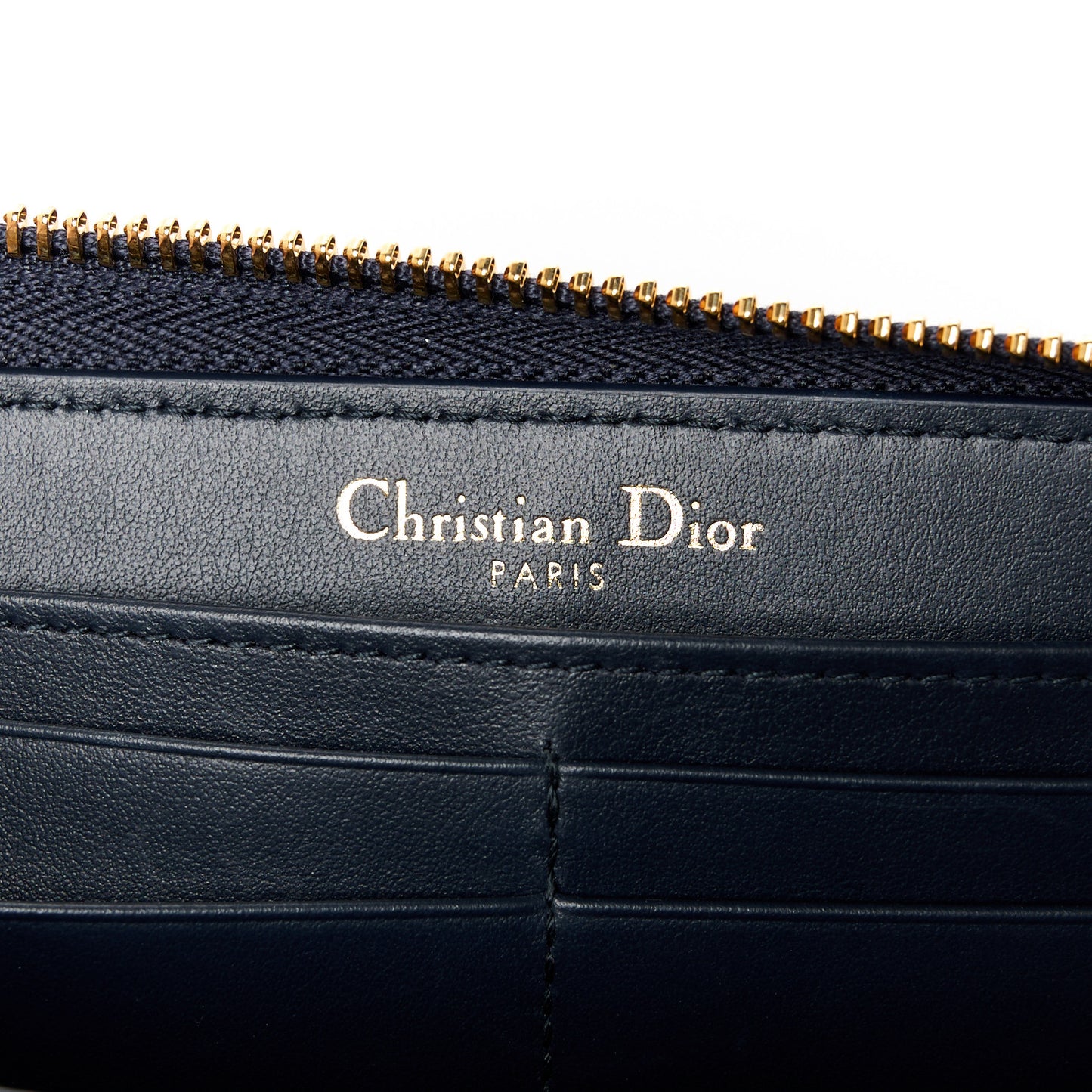 Oblique 30 Montaigne Zip Around Wallet Blue