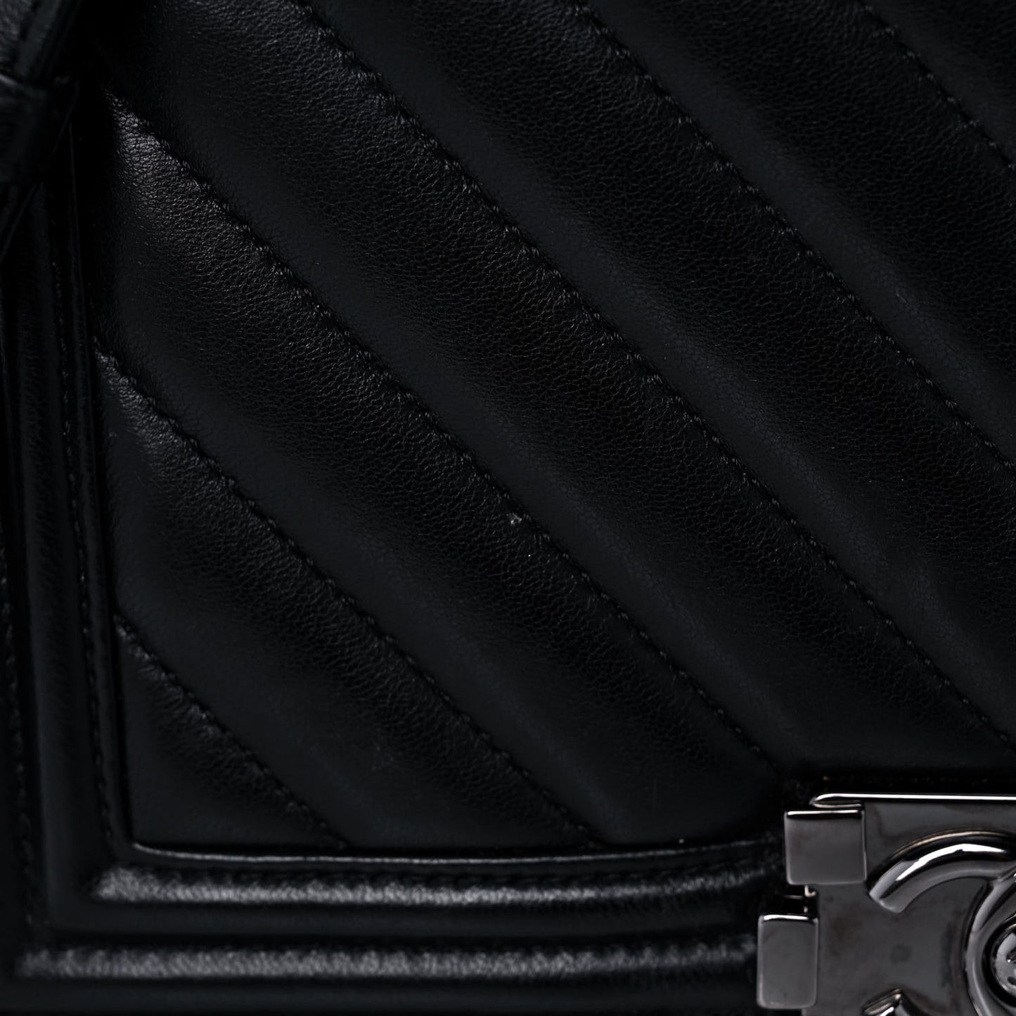 Calfskin Chevron Quilted Medium Boy Flap Black