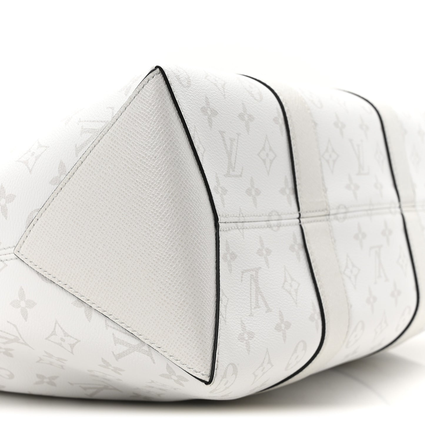 Monogram Eclipse Taigaramma Weekend Tote NM Optic White