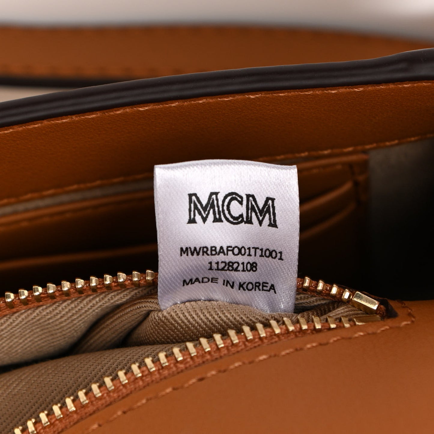 Metallic Visetos Medium Millie Crossbody Bag Berlin Gold