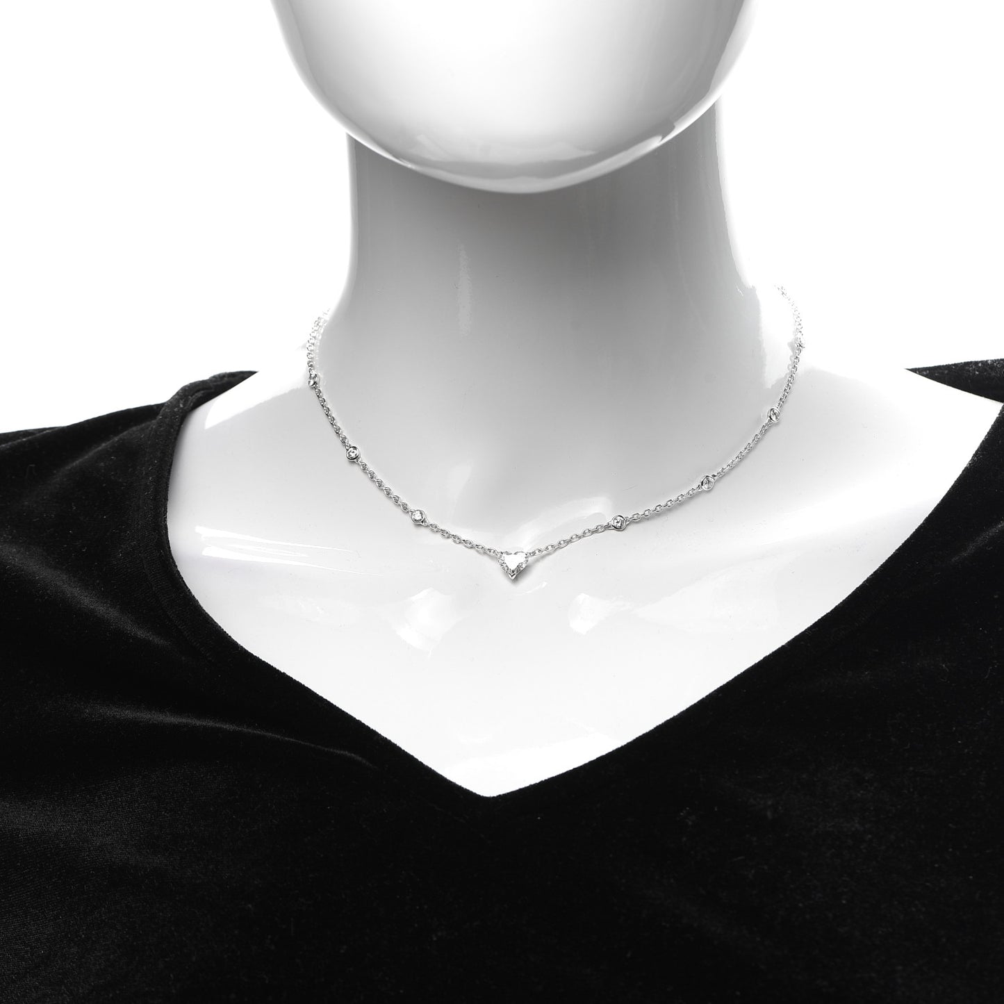 18K White Gold Diamond 1.11ct Melopee Heart Diamond Necklace