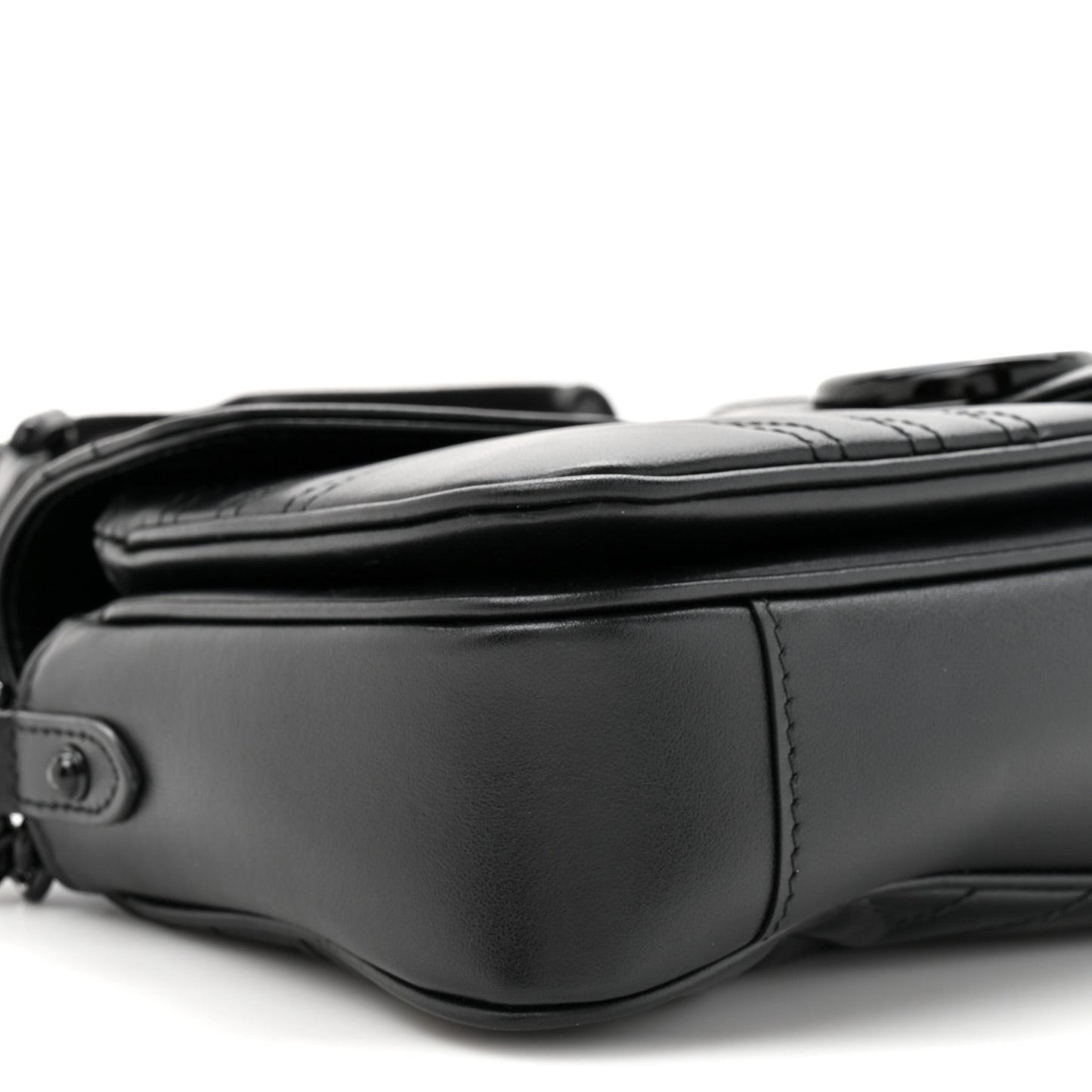 Calfskin Matelasse Monochrome GG Marmont Crossbody Shoulder Bag Black