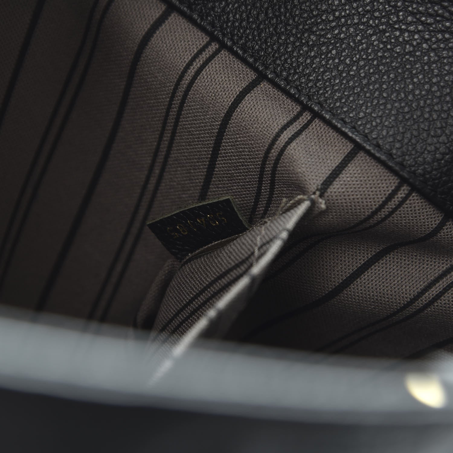 Louis Vuitton Empreinte Montaigne GM Black 9 of 10