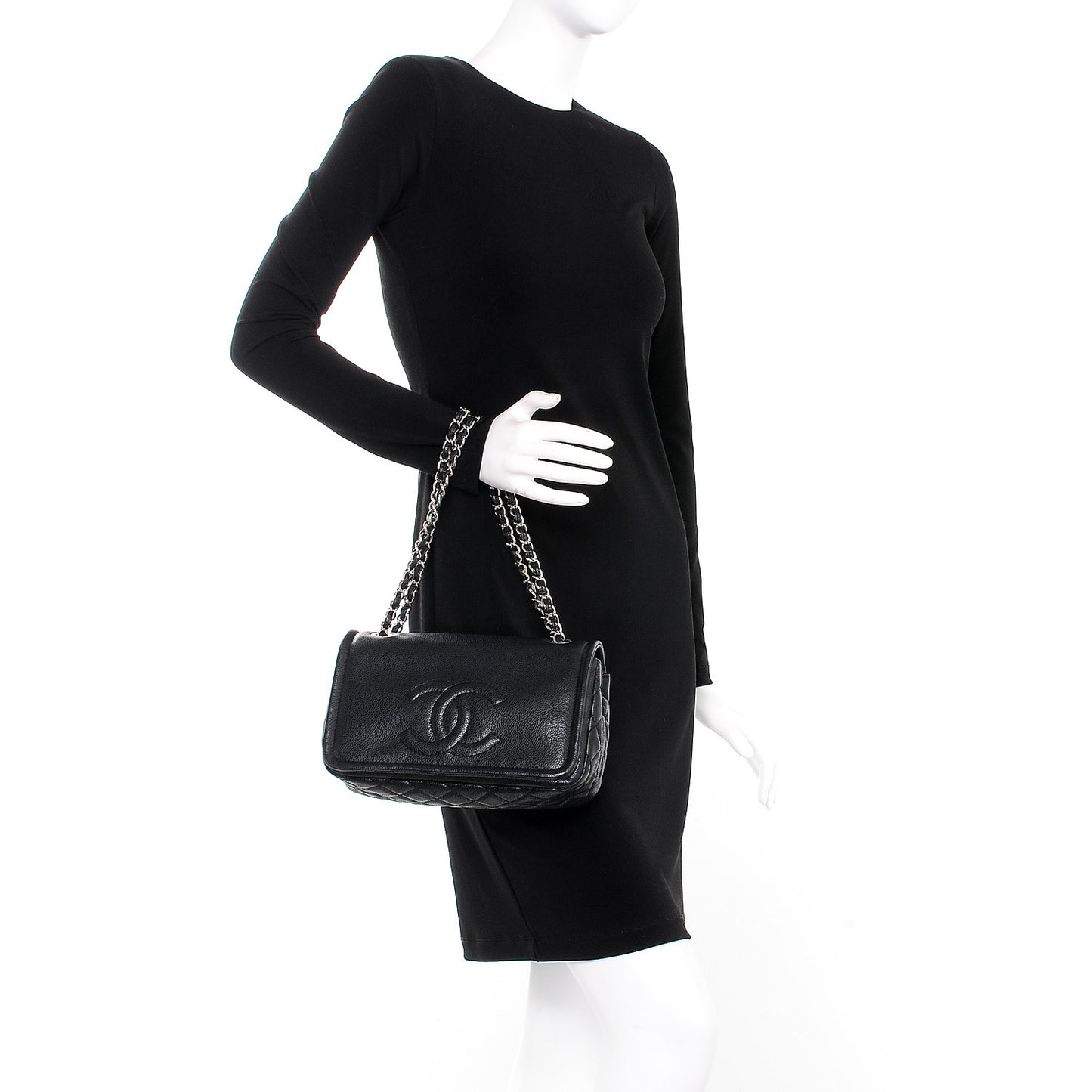 Caviar Medium Timeless CC Flap Black