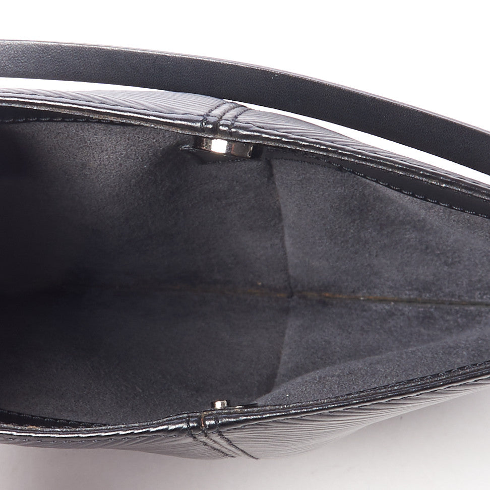 Epi Demi Lune Pochette Black