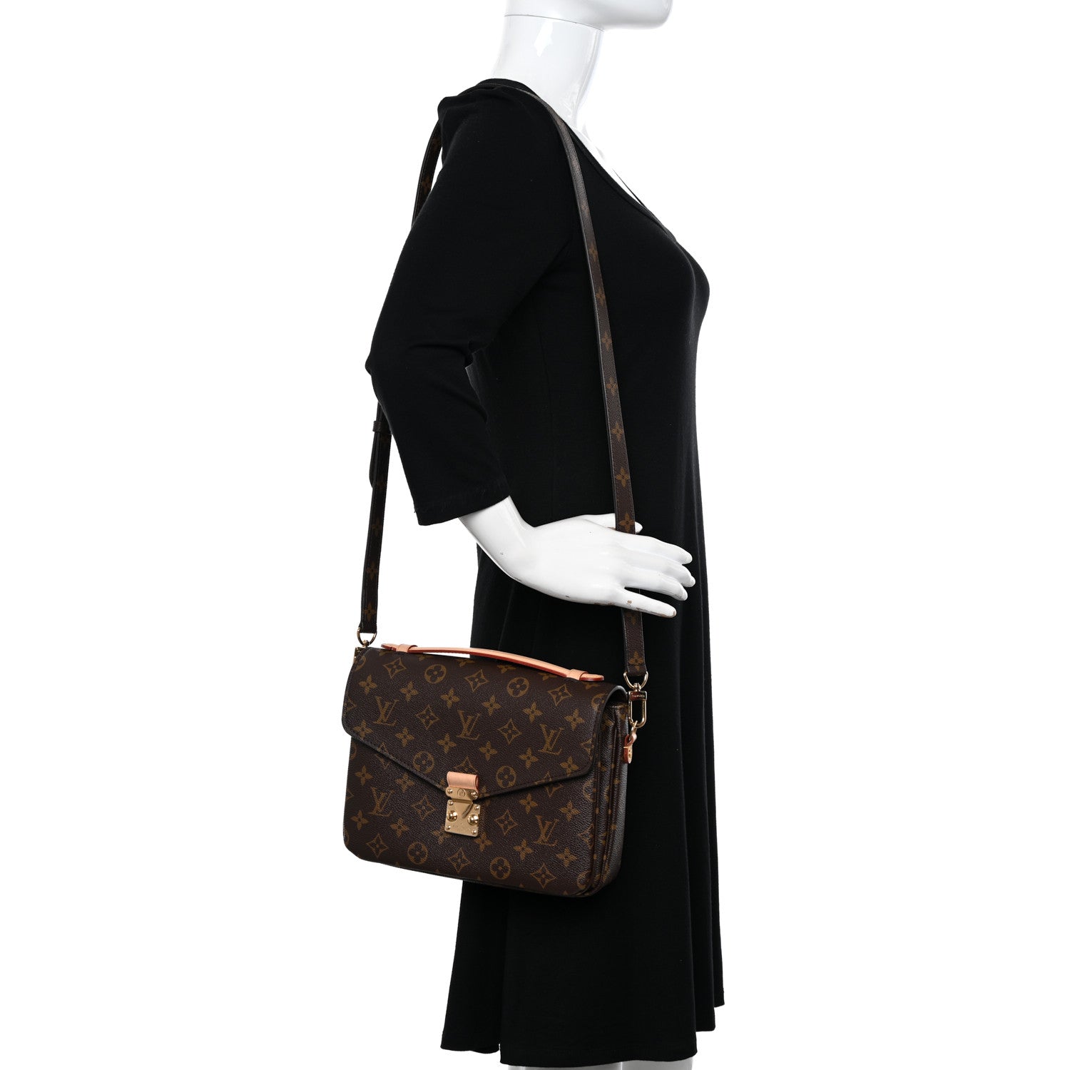 Louis Vuitton Monogram Pochette Metis 2 of 12