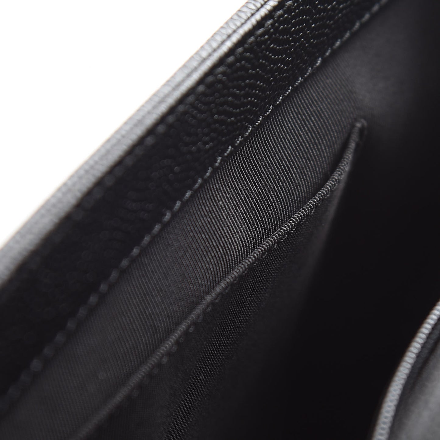 Caviar Quilted New Medium Boy Flap Black