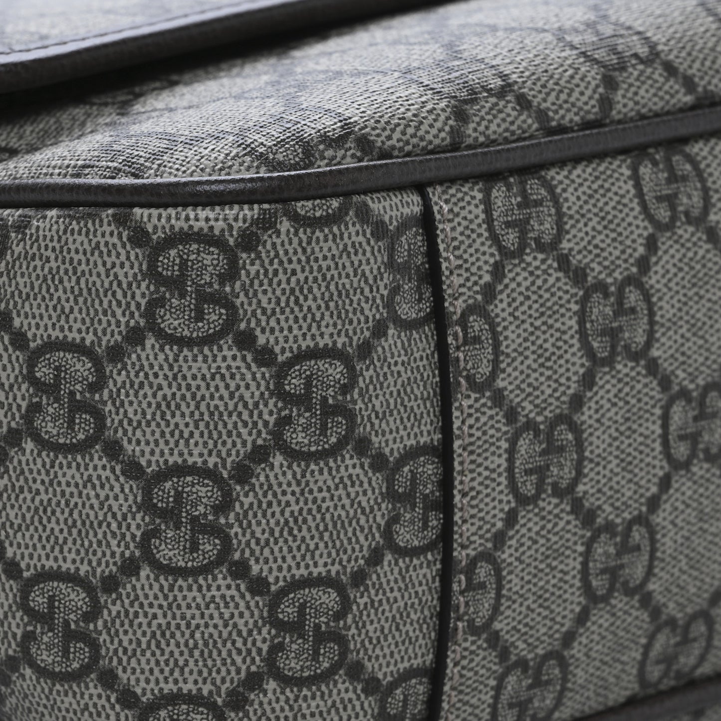 Tender GG Supreme Monogram Textured Dollar Calfskin Medium Ophidia Messenger Bag Beige Ebony New Acero