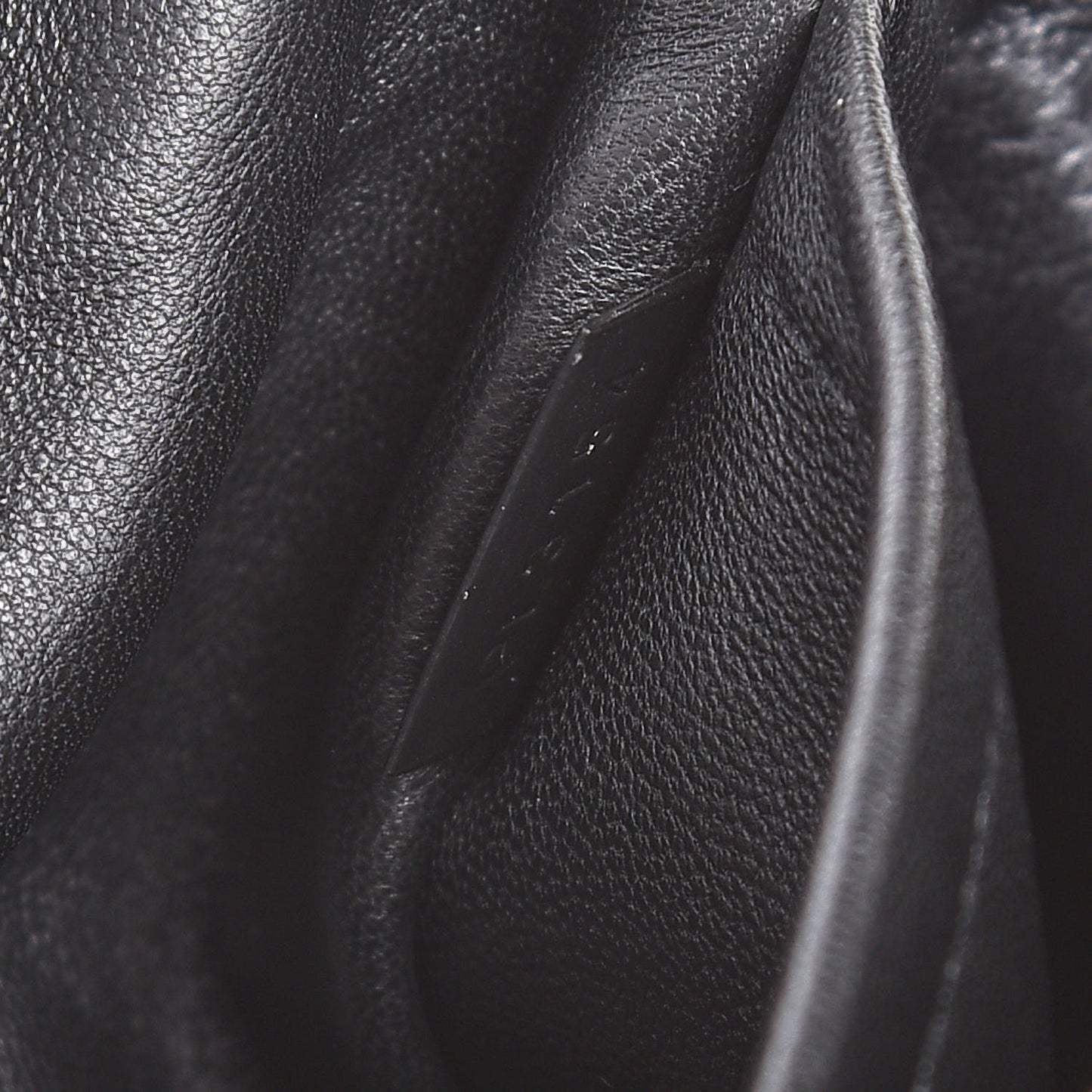 Lambskin Malletage Pochette Flap Rouge