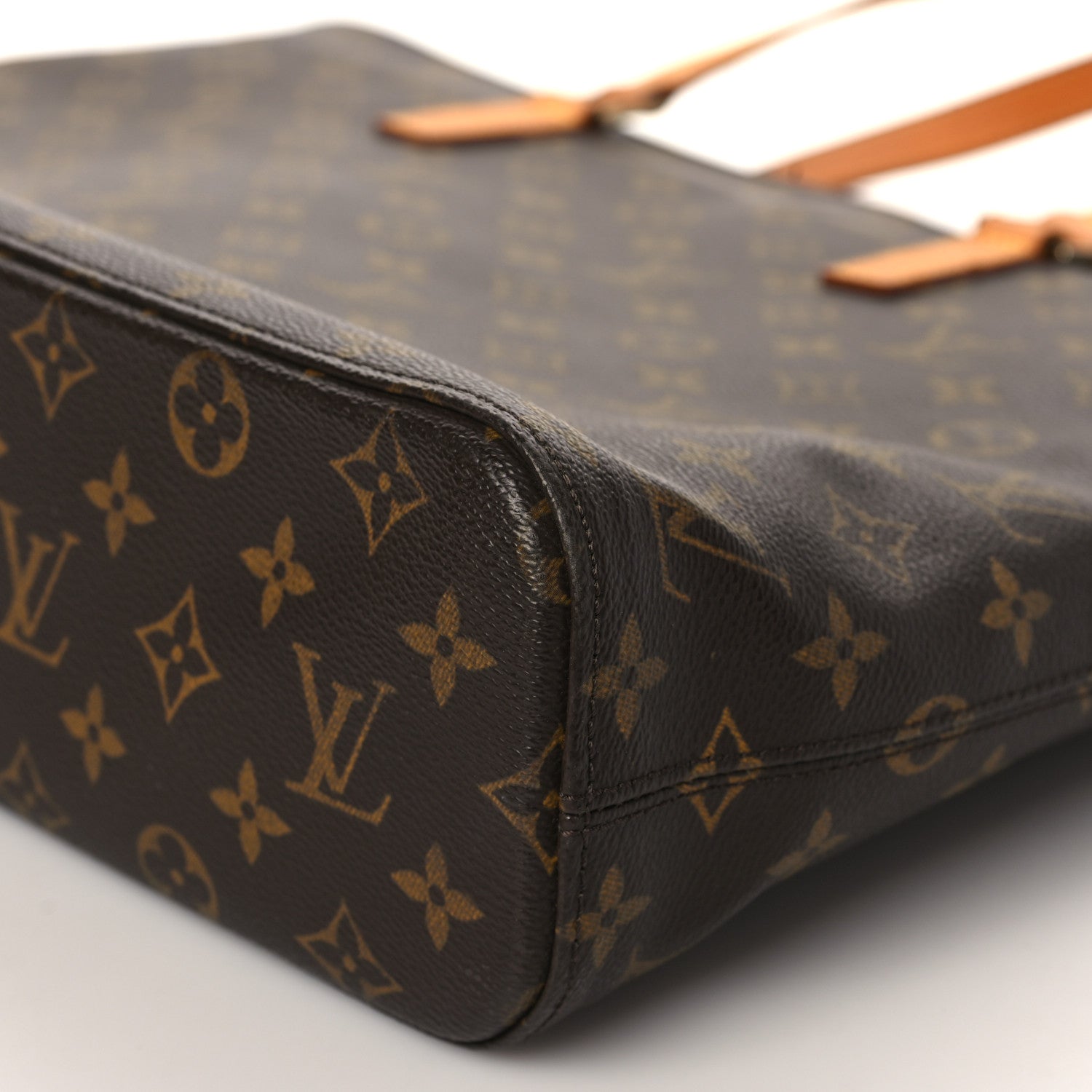 Louis Vuitton Monogram Luco 8 of 9