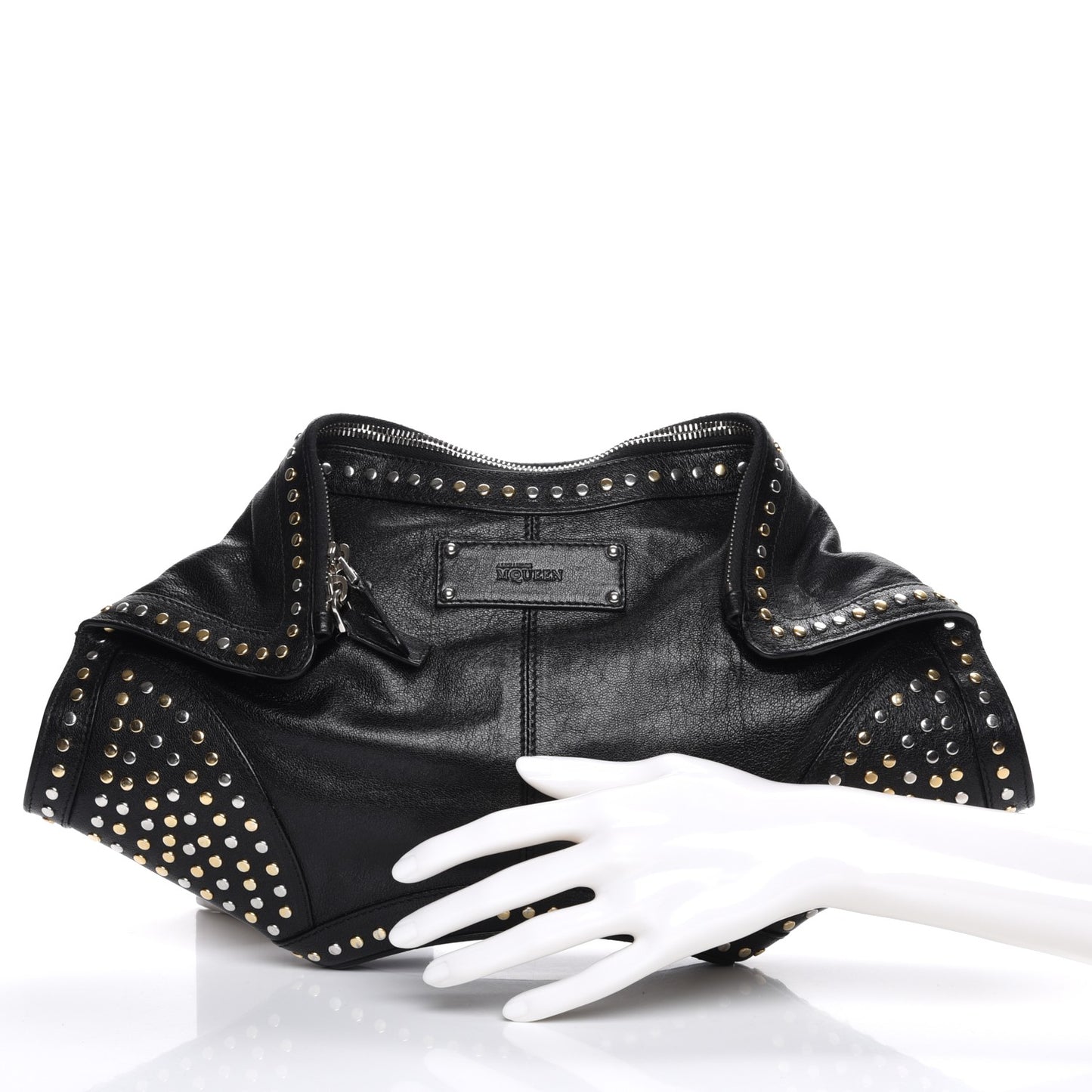 Calfskin Studded De Manta Clutch Black