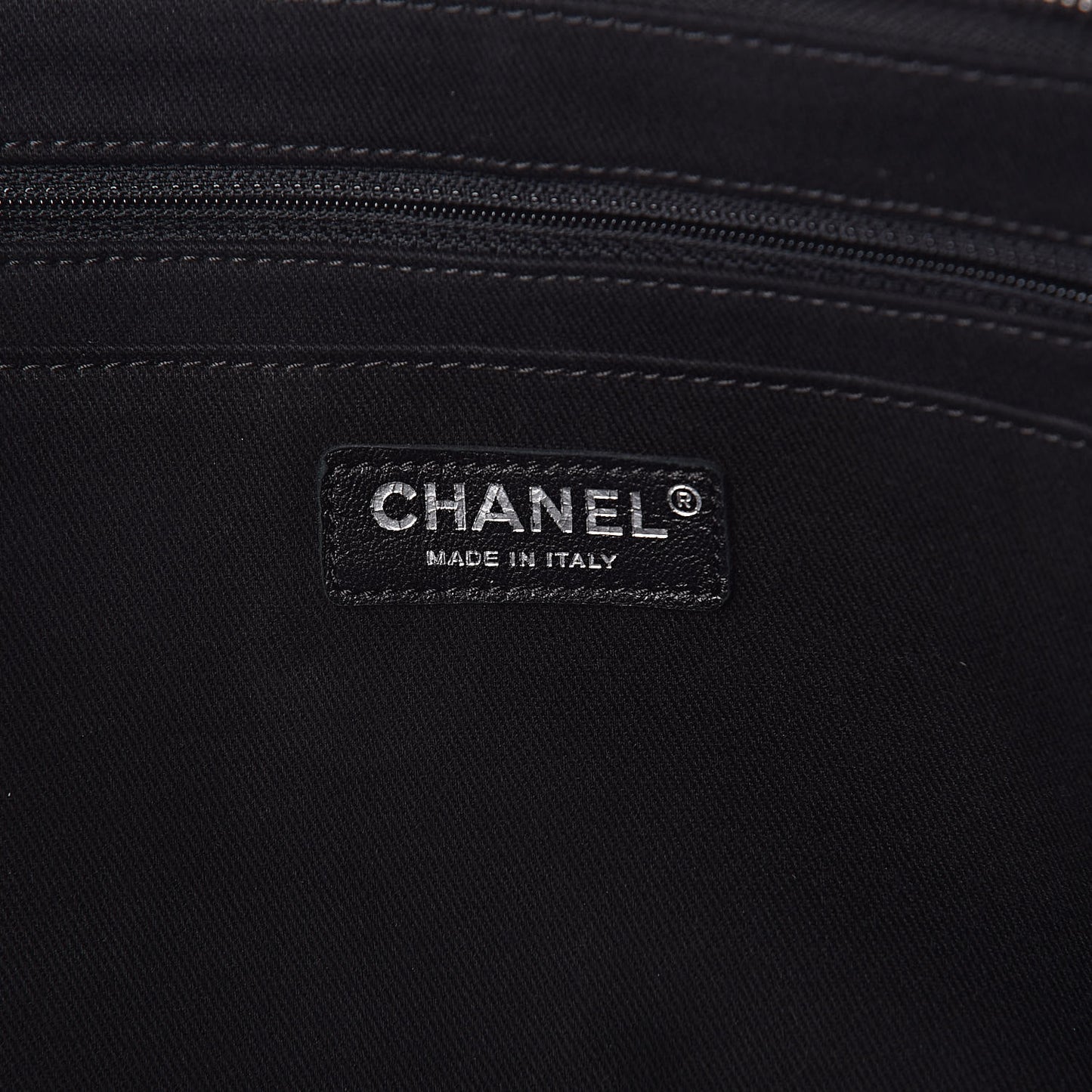 Grained Vegetal Calfskin Urban Shopping Tote Black
