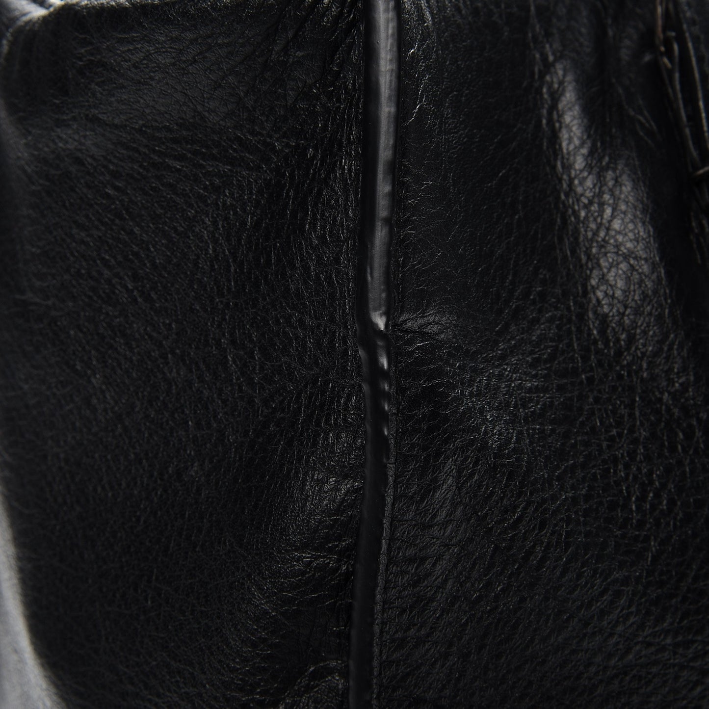Veau Papier Tote Black