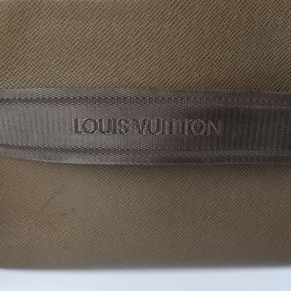 Louis Vuitton Taiga Roman PM Messenger Oural 17 of 27