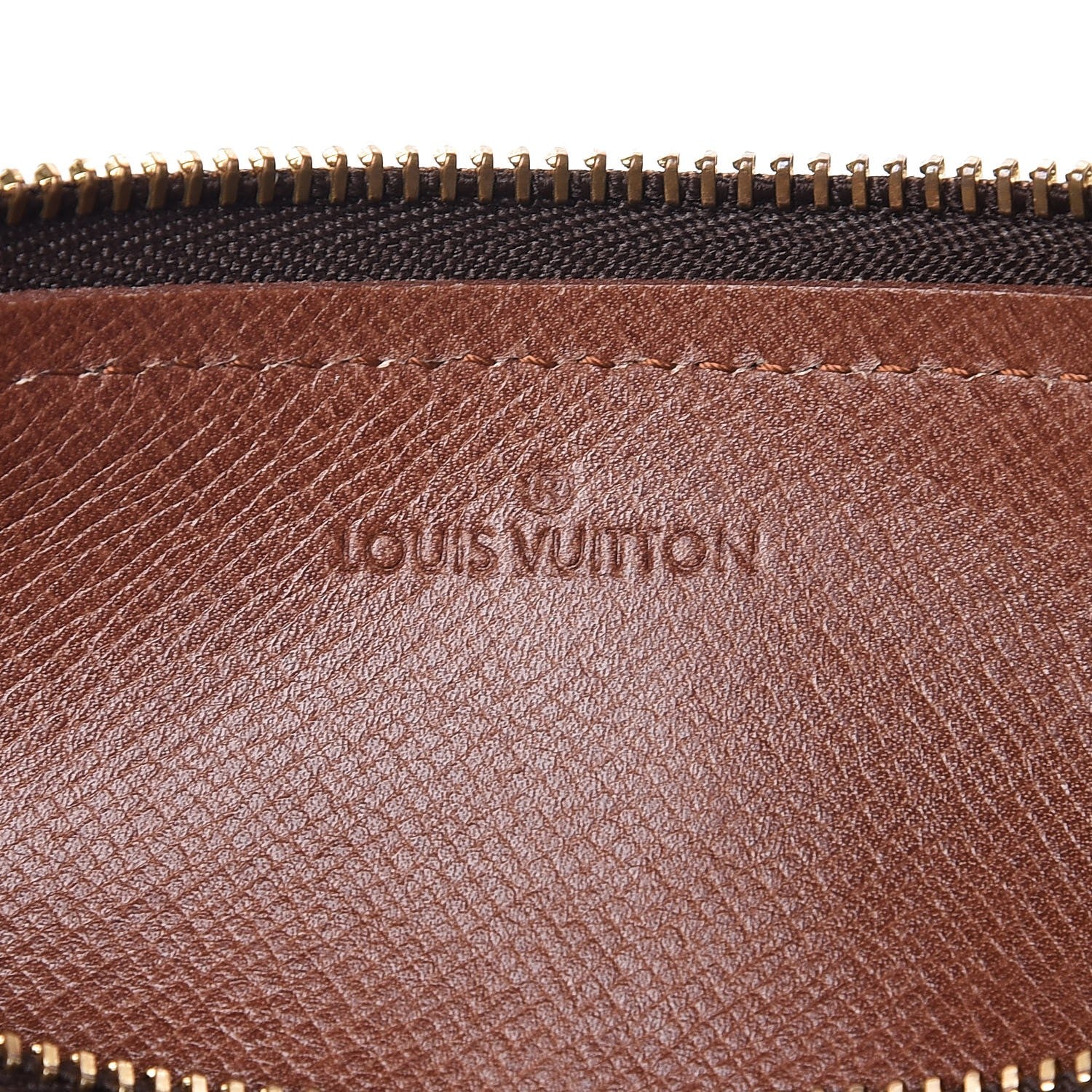 Louis Vuitton Monogram Trousse Ronde 20 Makeup Case 6 of 9