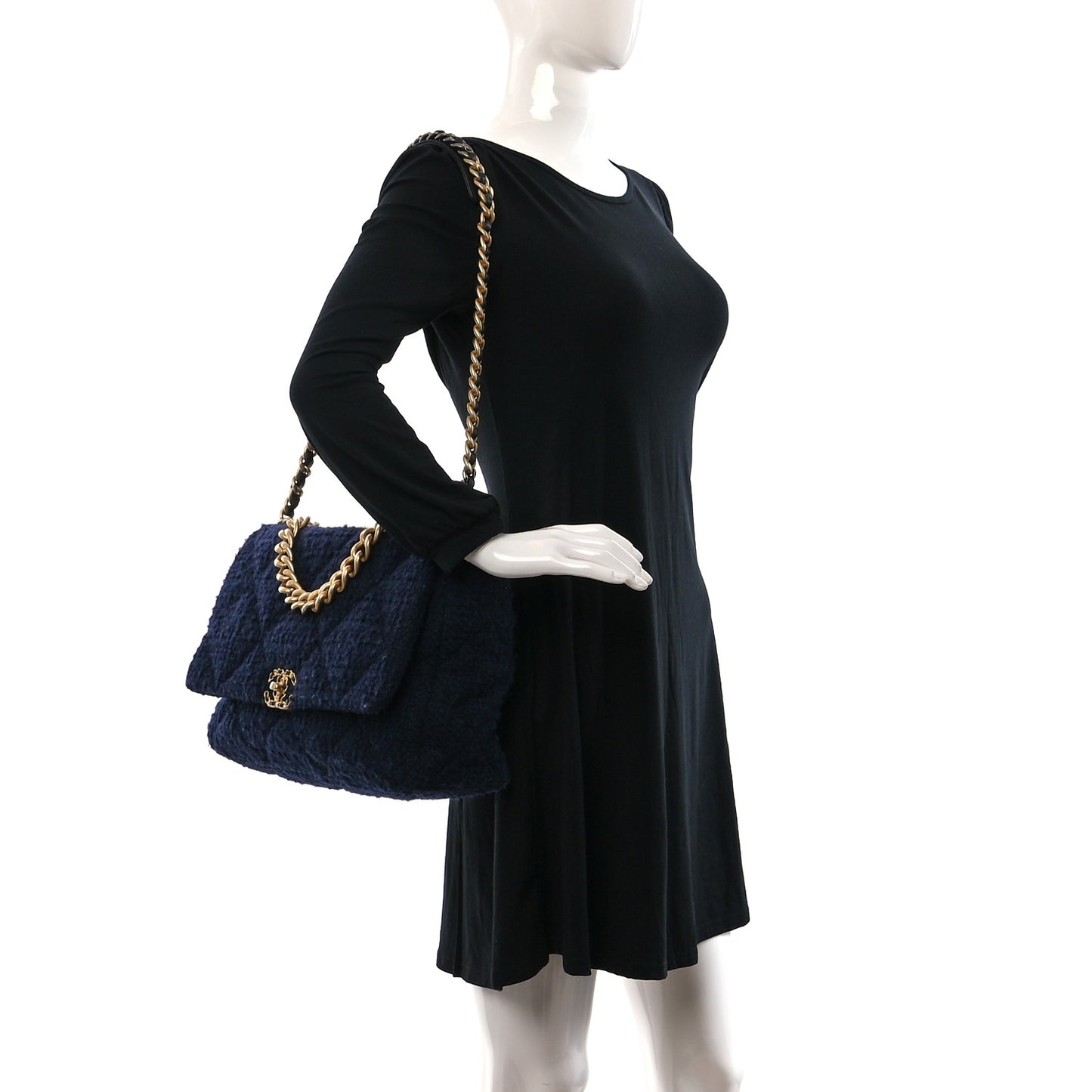 Tweed Quilted Maxi Chanel 19 Flap Navy