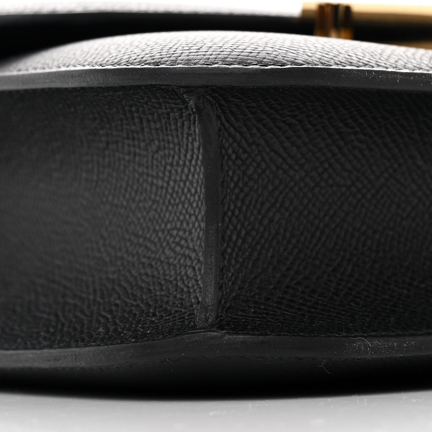 Epsom Constance 24 Black