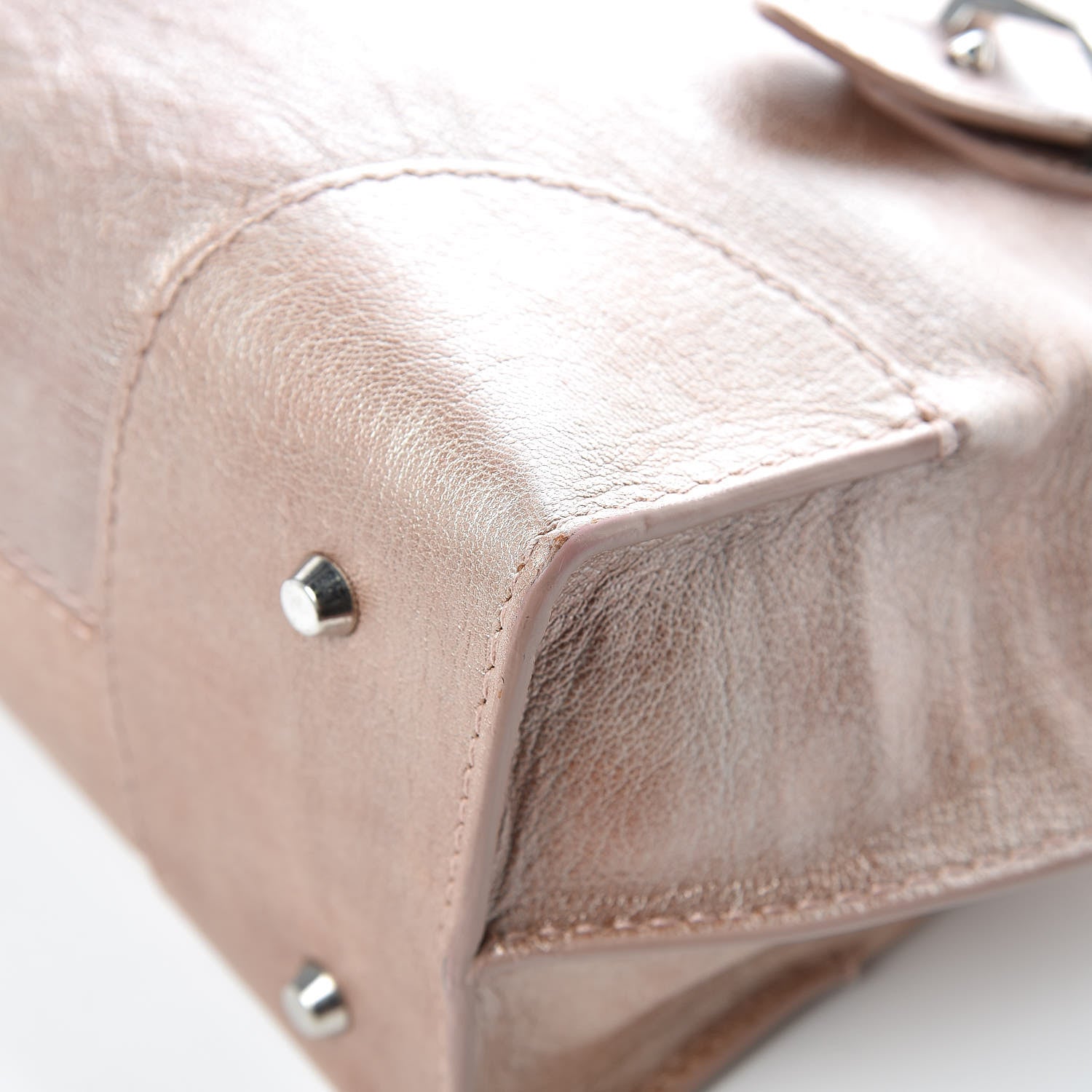 Alexander McQueen Metallic Grained Goatskin Small Legend Satchel Pink 15 of 17