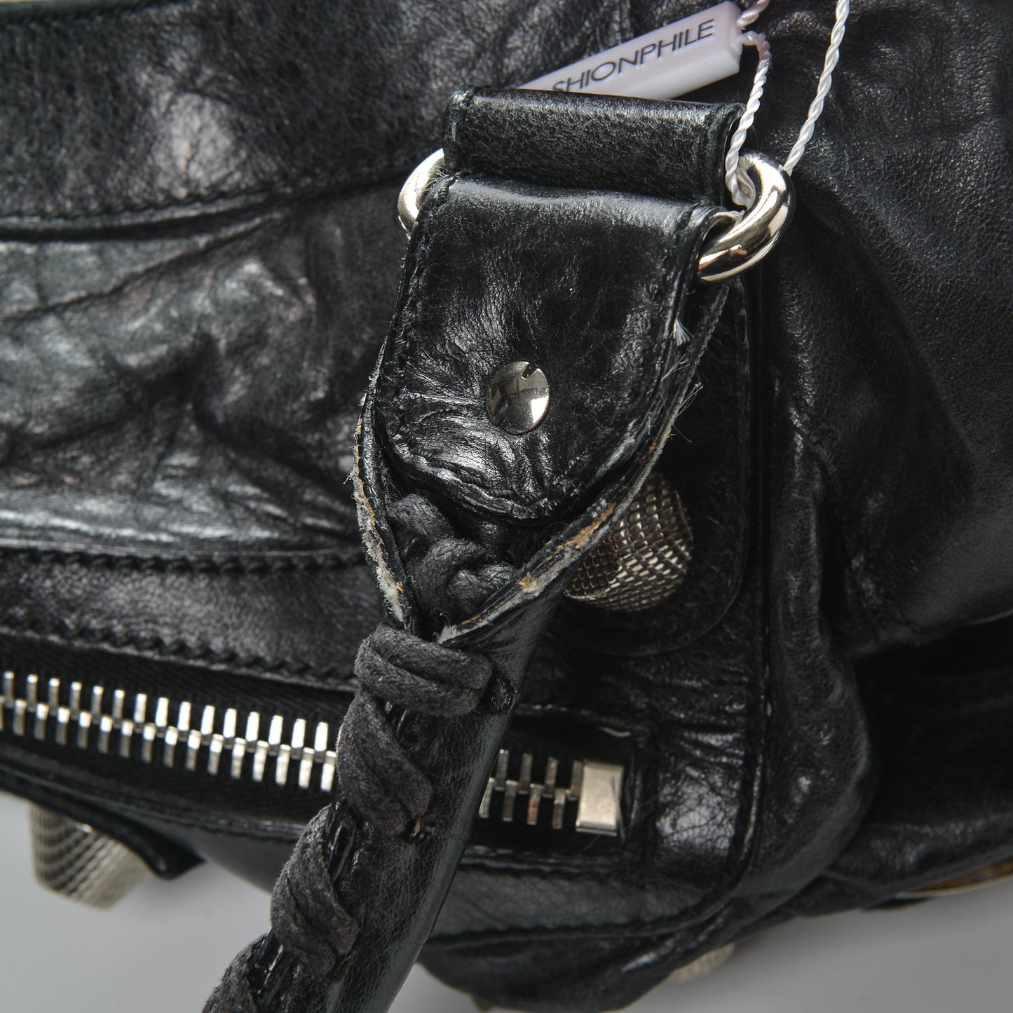 Chevre Giant 21 Silver Hardware City Black