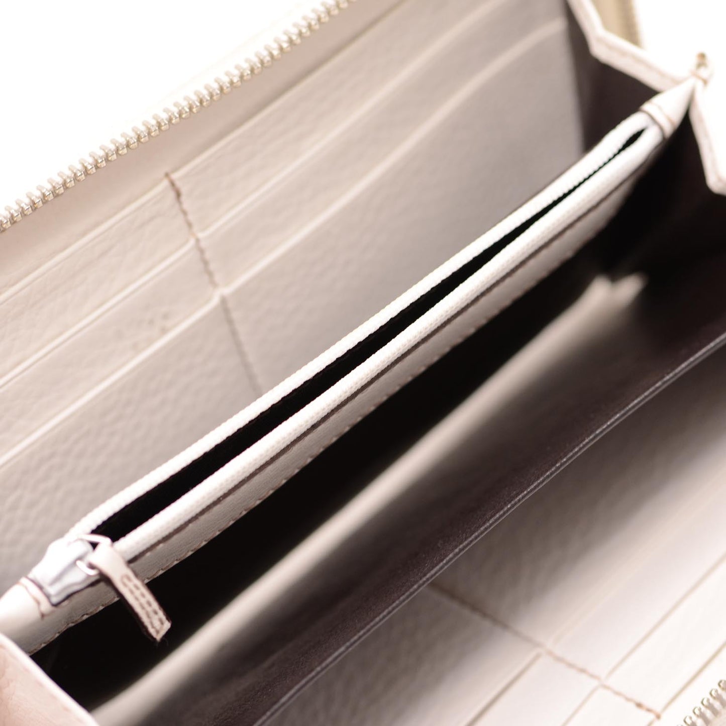 Monogram Horsebit Zip Around Wallet Beige Ebony White