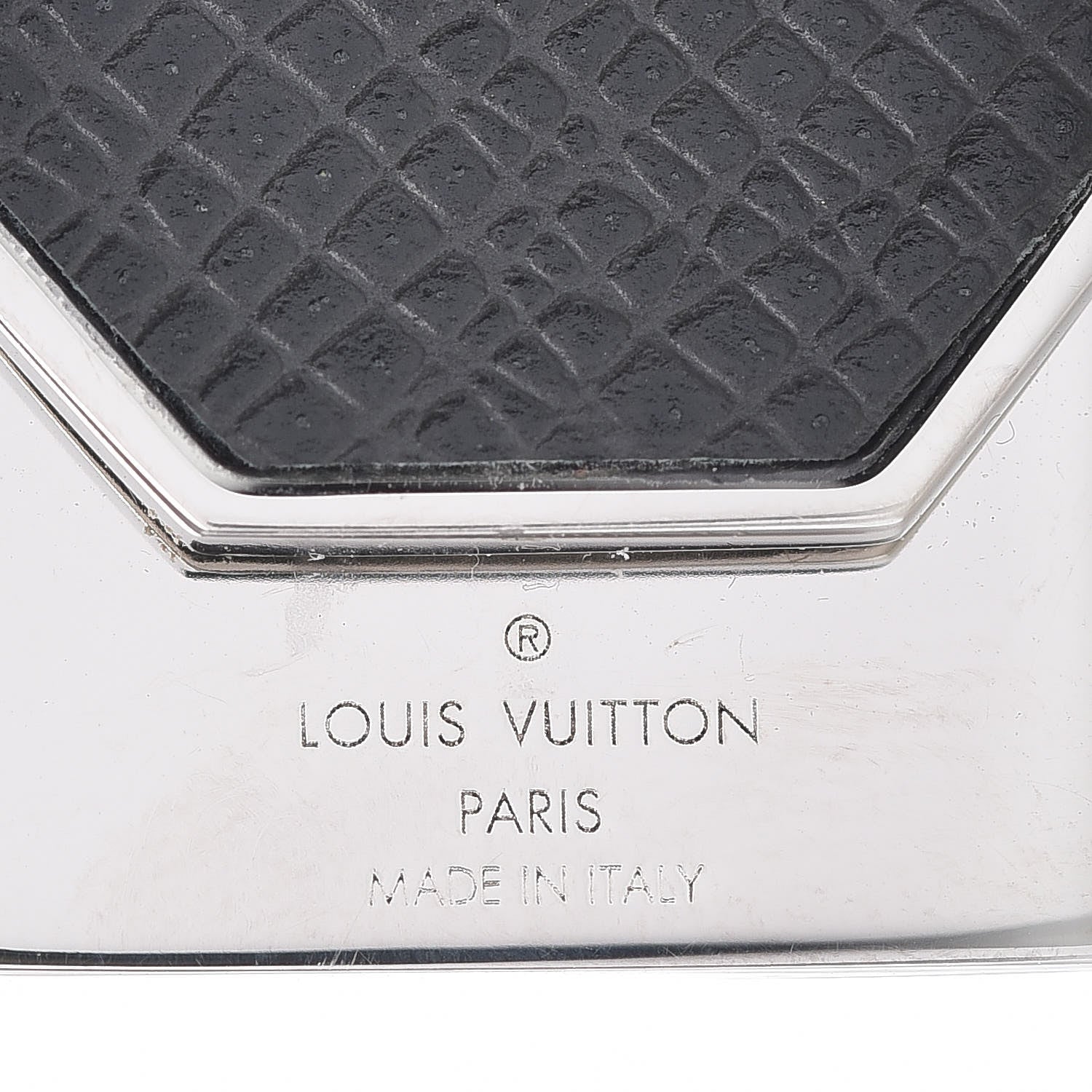 Louis Vuitton Taiga Neo LV Club Bill Clip 3 of 4
