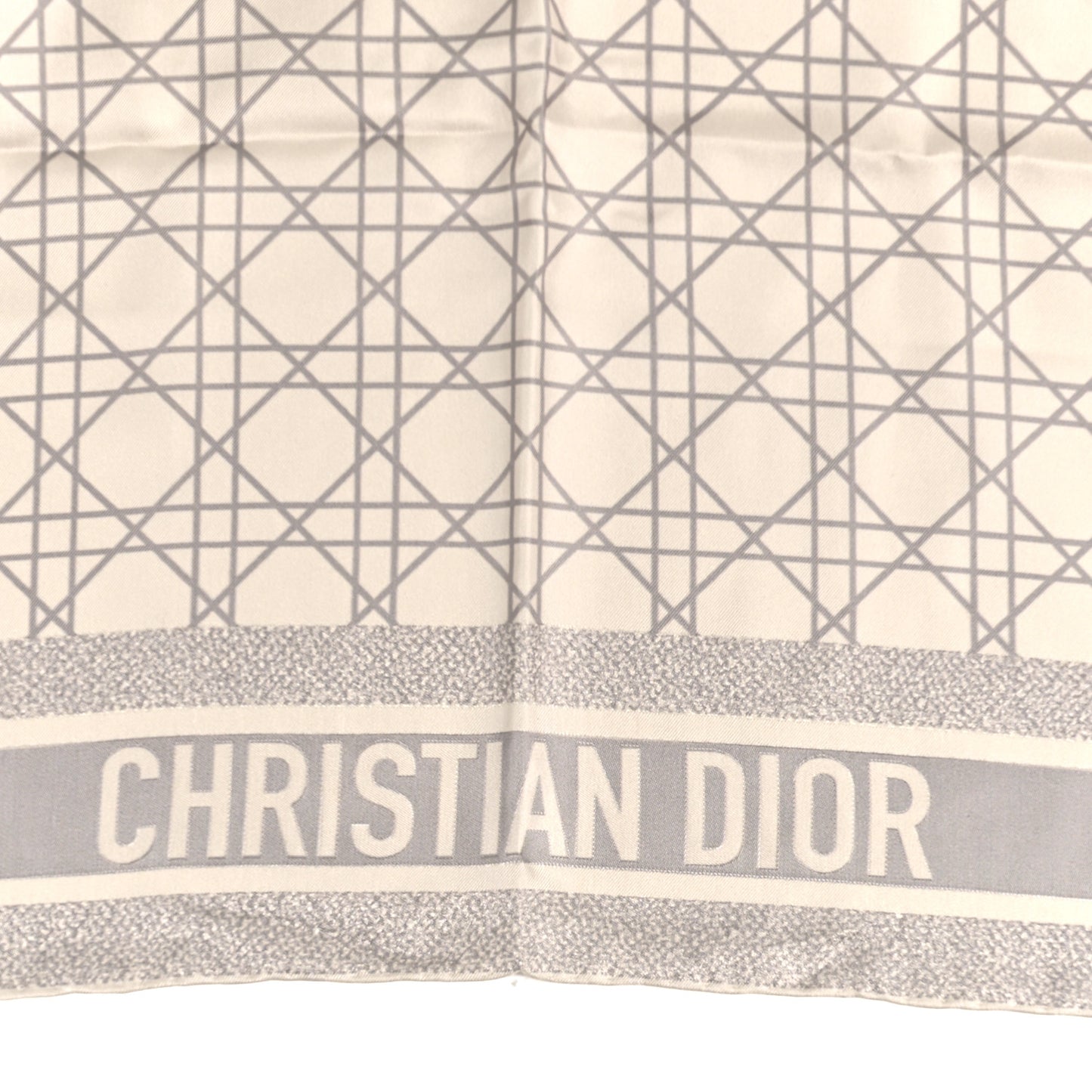 Silk Cannage Square Scarf 90 Fond White