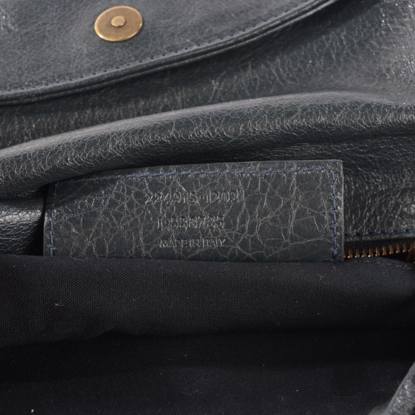 Agneau Classic Hardware Envelope Clutch Anthracite