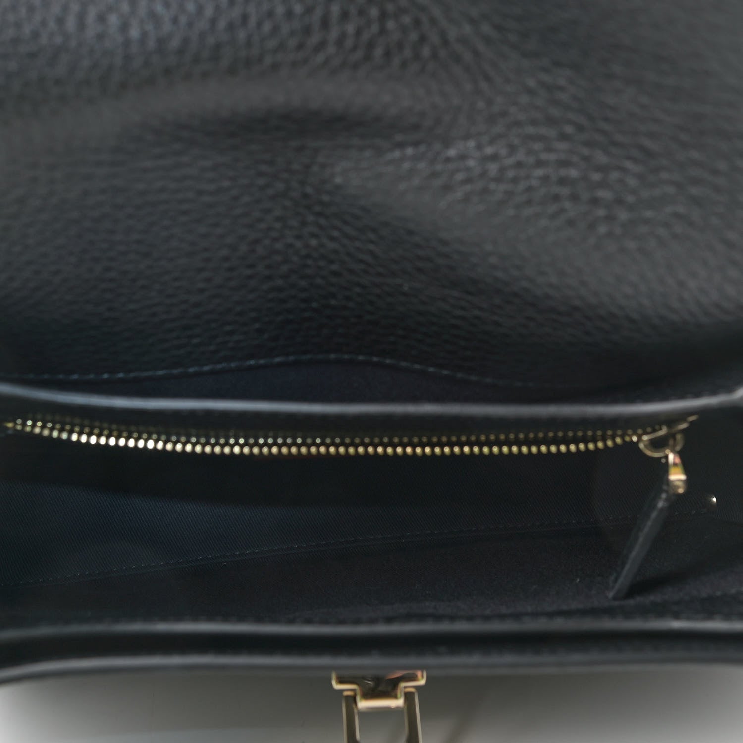 Valentino Garavani Pebbled Calfskin Medium Rockstud Flap Saddle Bag Black 5 of 9