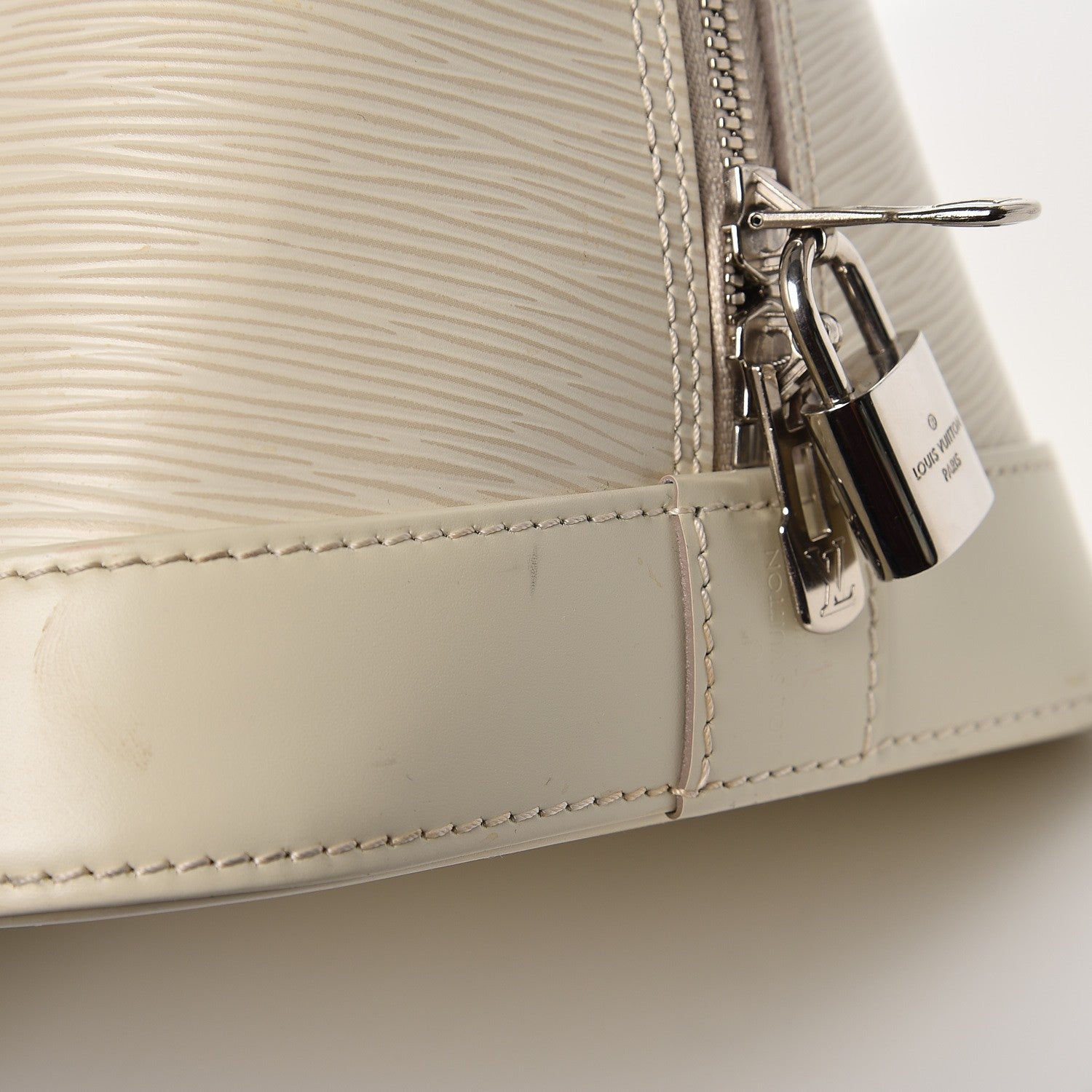 Louis Vuitton Epi Alma GM Ivory Ivory 12 of 12