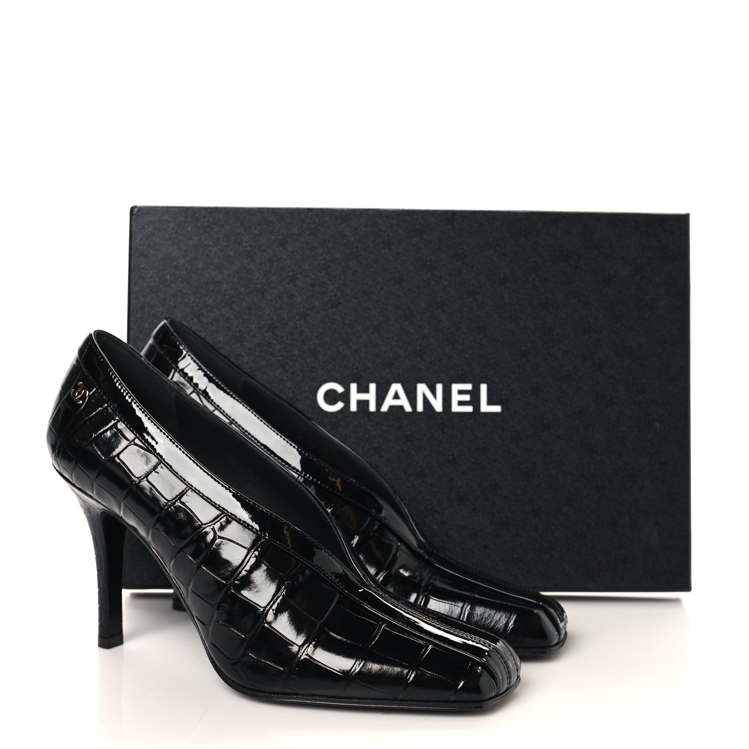 Chanel Crocodile Embossed Patent Calfskin Pumps 38.5 Black 18 of 20